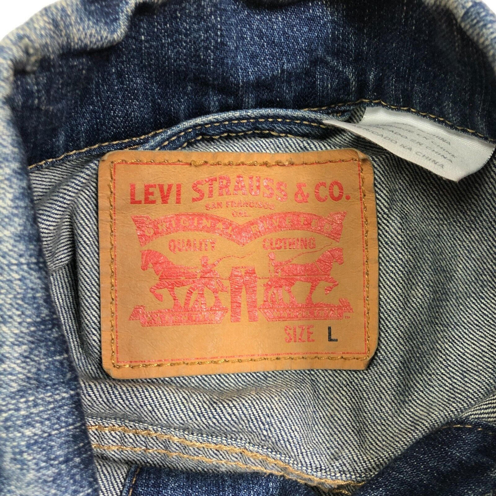 Levi's Levi's Medium Wash Denim Trucker Jacket Size Large L Casual Size US L / EU 52-54 / 3 - 4 Thumbnail