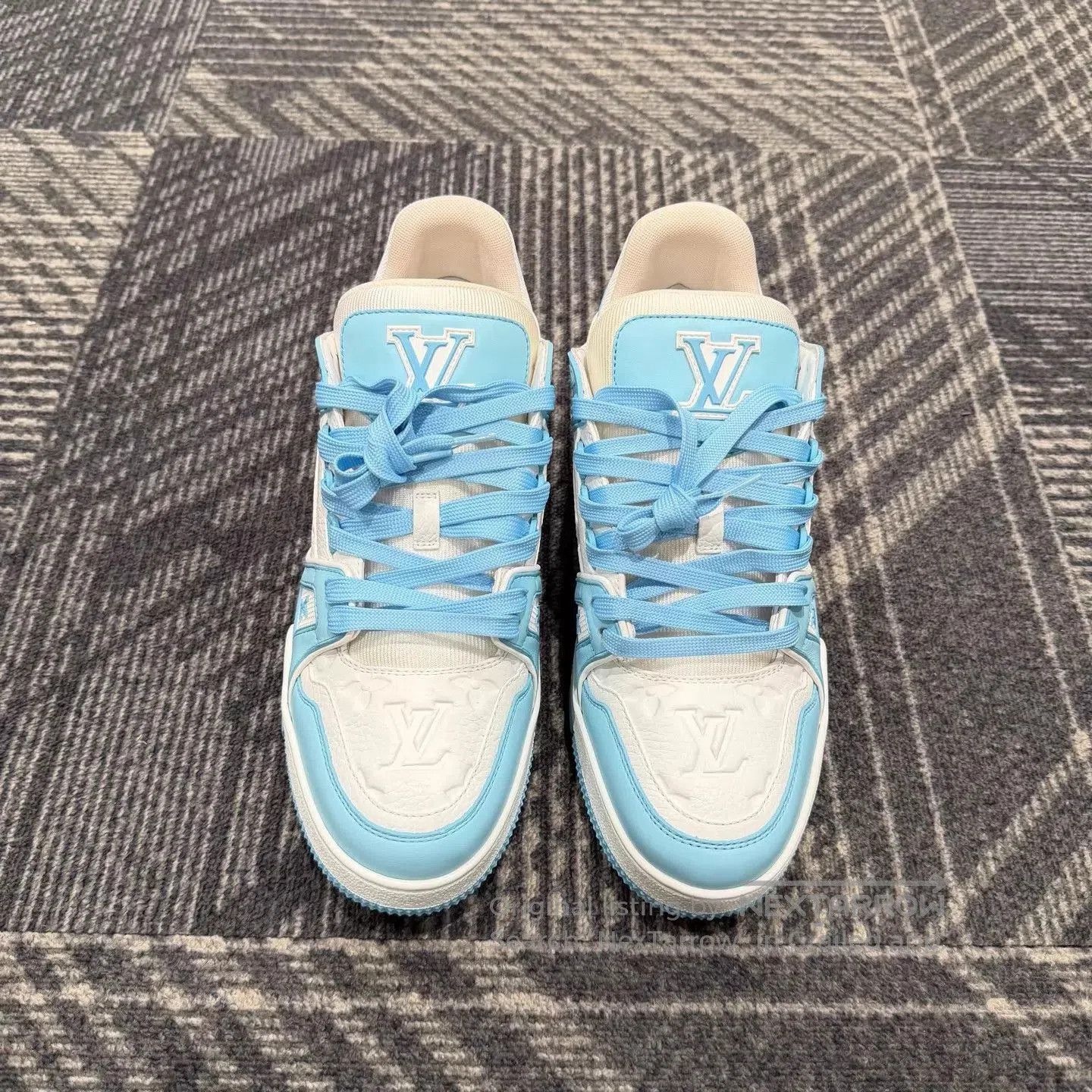 Louis Vuitton Blue Low-Top Sneakers Size 8.5. Size US 8.5 / EU 41-42 - 2 Thumbnail
