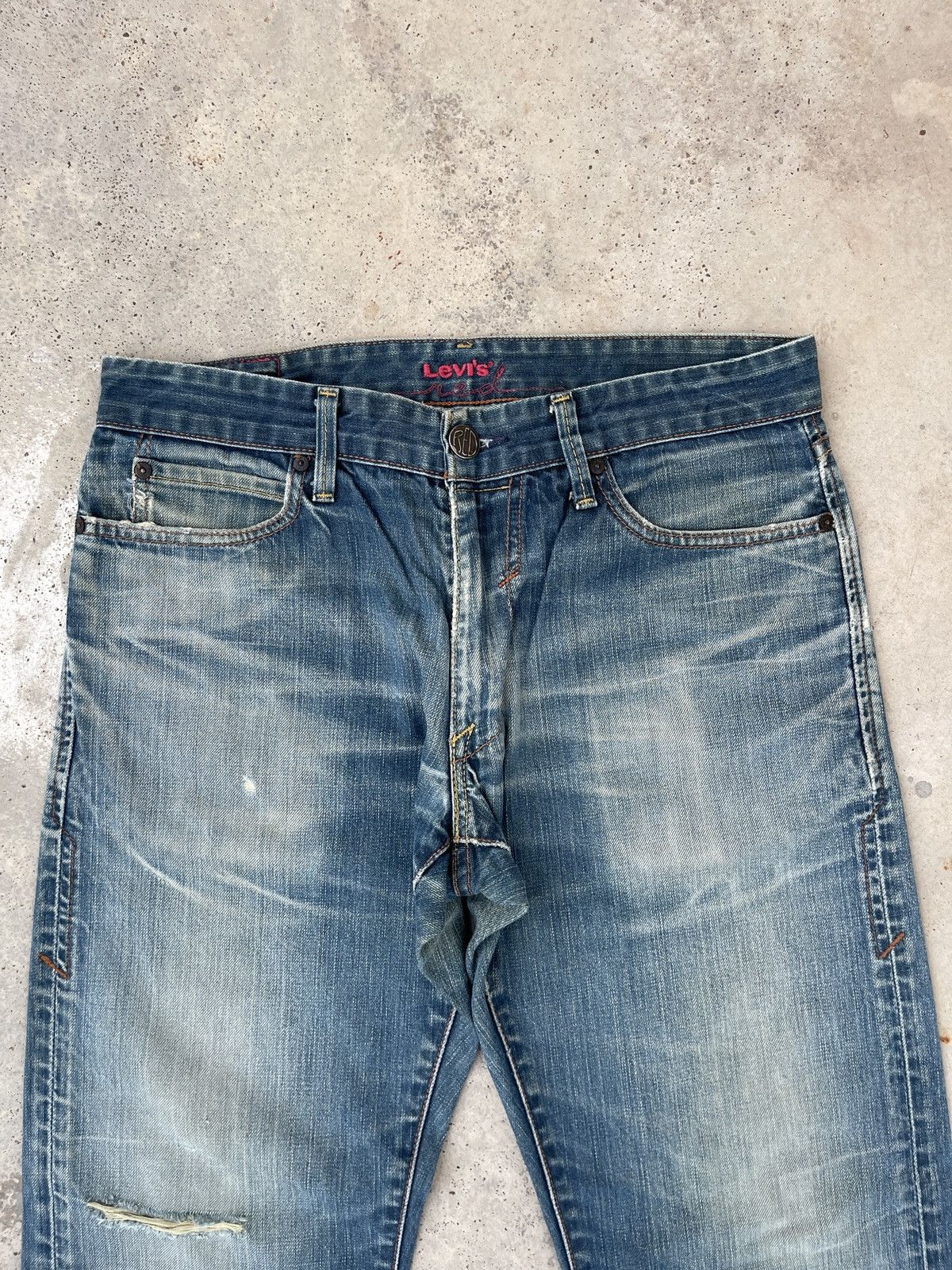 Levi's × Levi's Vintage Clothing × Vintage Levi’s Red Vintage Y2K Faded Blue Denim Jeans Size US 32 / EU 48 - 2 Thumbnail