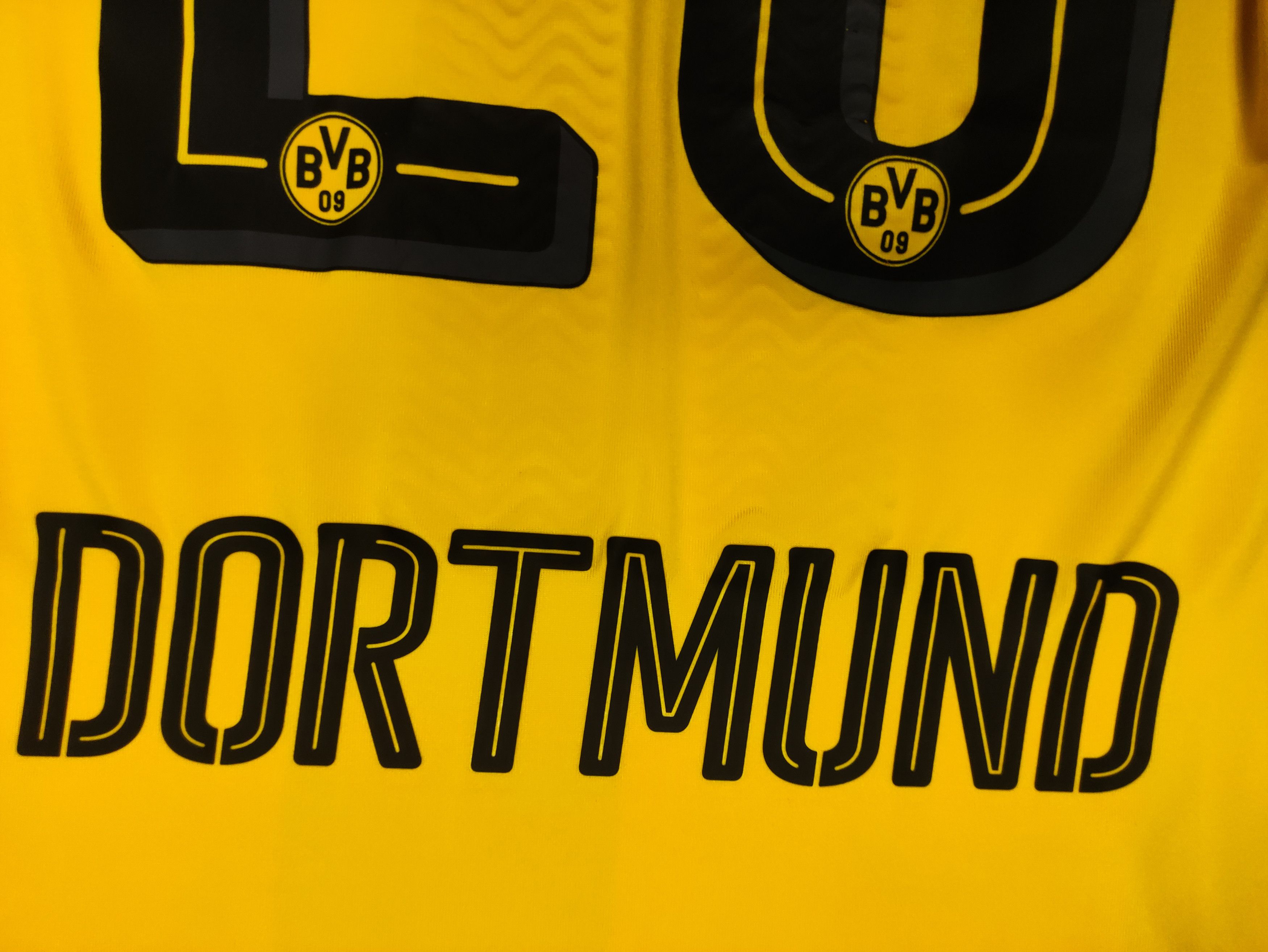 Puma Piszczek #26 Borrusia Dortmund 2016 2017 Puma Home BVB Shirt Size US S / EU 44-46 / 1 - 18 Thumbnail