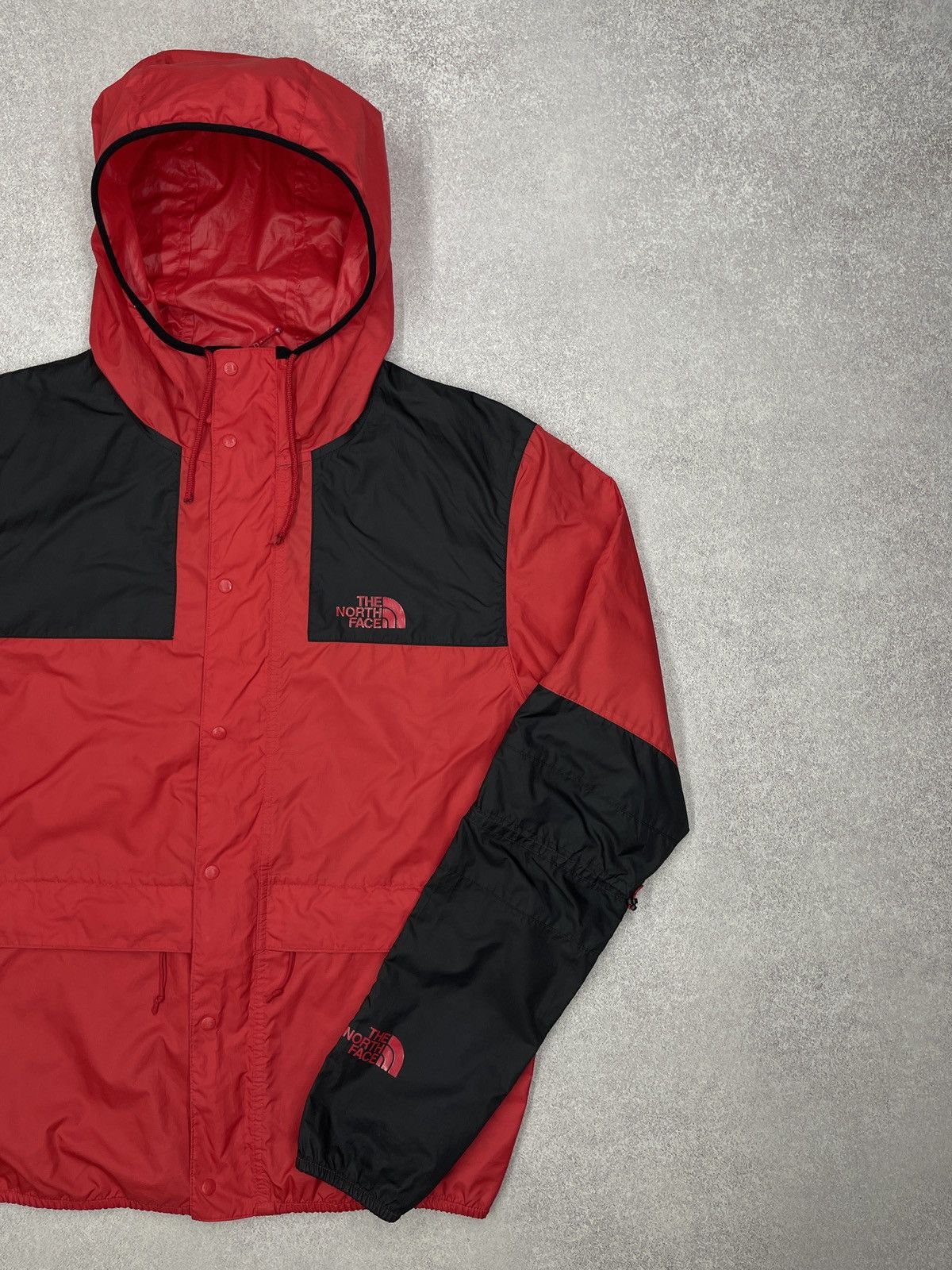 The North Face The North Face Mountain Raincoat Red/Black Outdoor Gorpcore Size US M / EU 48-50 / 2 - 3 Thumbnail