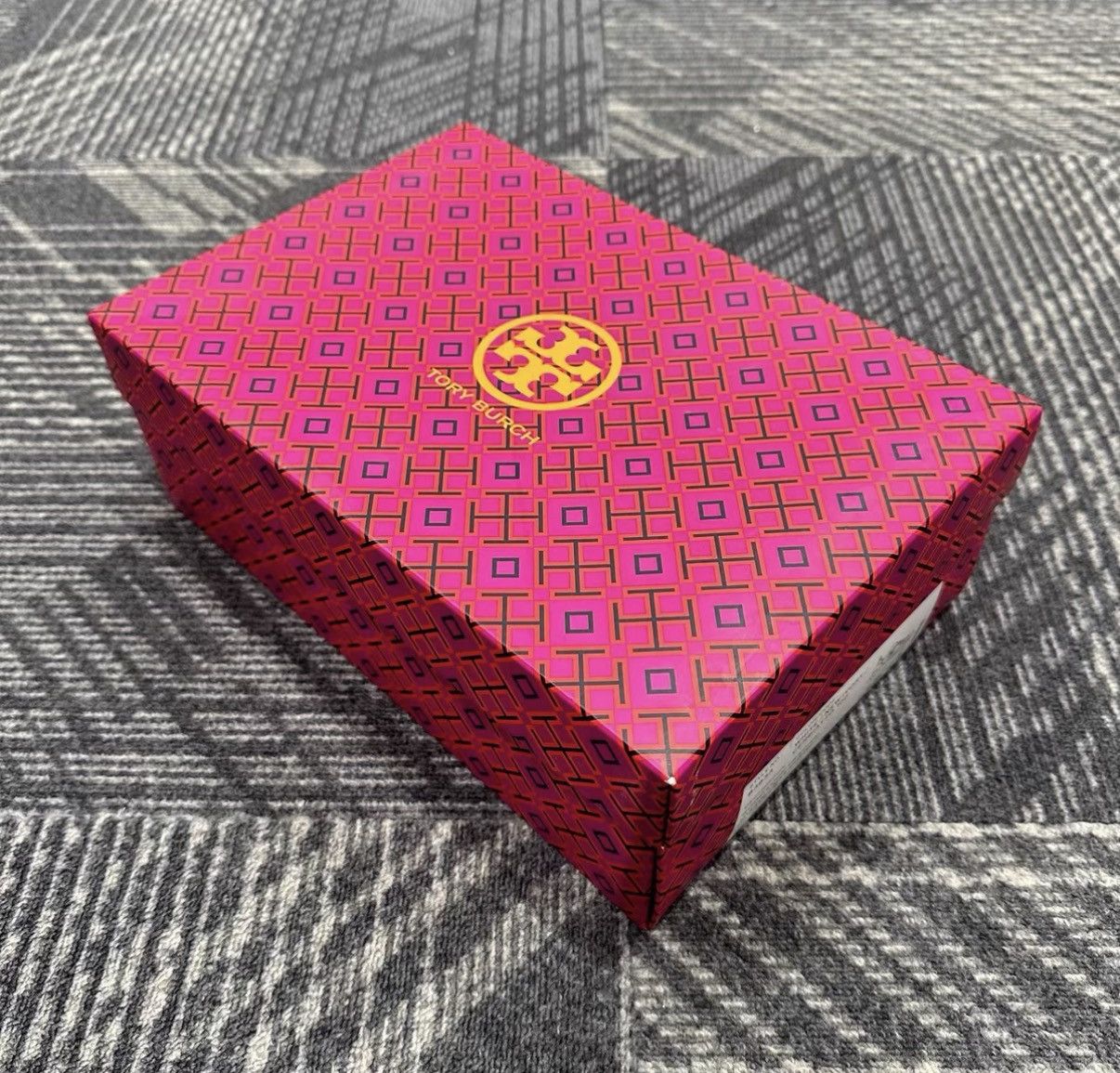 Tory Burch Tory Burch Good Luck Low-top Fashion Sneakers J42 Size US 5 / IT 35 - 8 Thumbnail