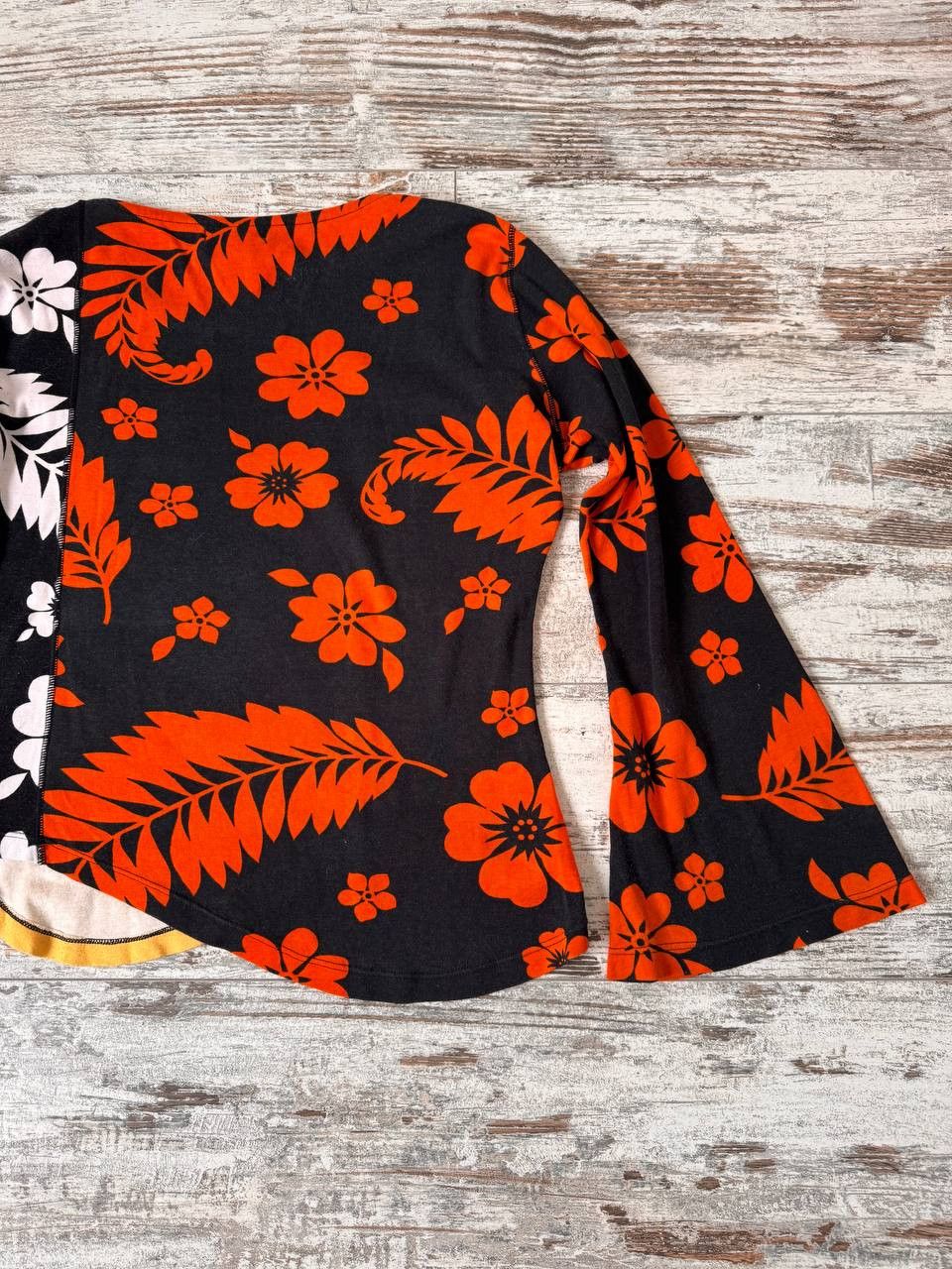 Custo Barcelona Custo Barcelona Printed Long Sleeve Women's Y2K Size 4 Size S / US 4 / IT 40 - 6 Thumbnail