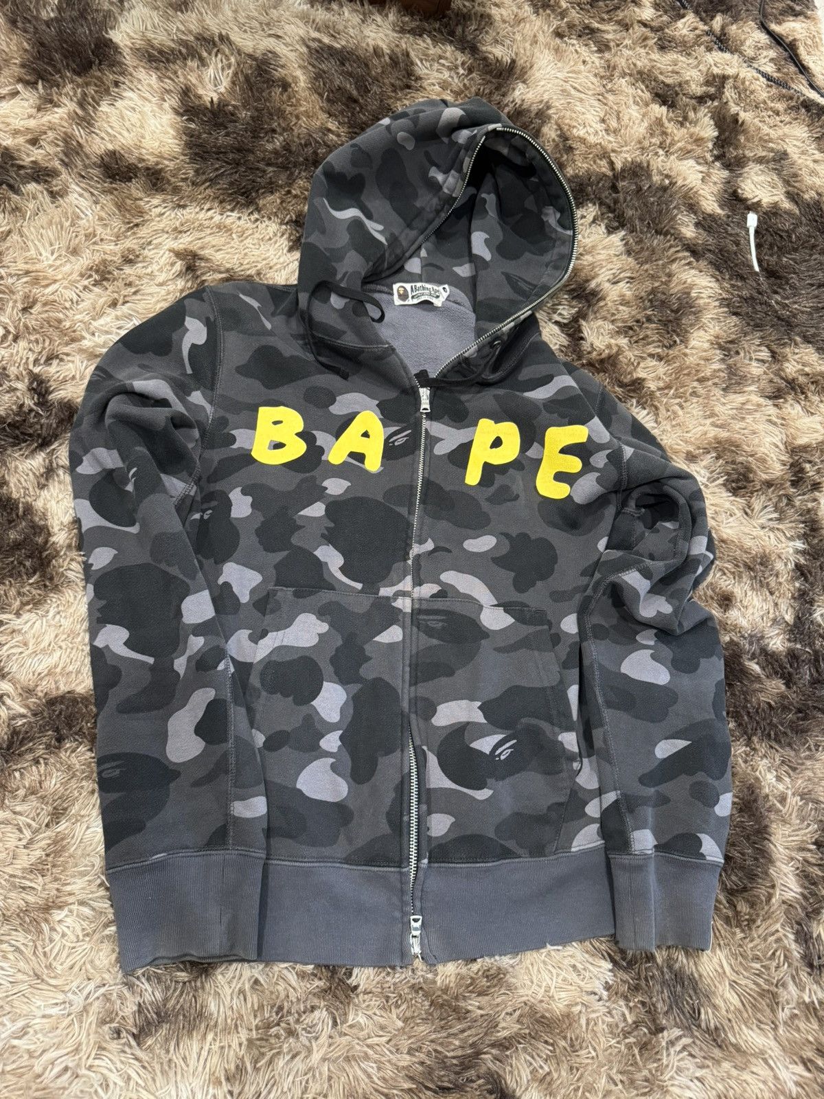 Bape × Keith Haring A Bathing Ape Keith Haring Dog Camouflage Full Zip hoodie Size US M / EU 48-50 / 2 - 1 Thumbnail