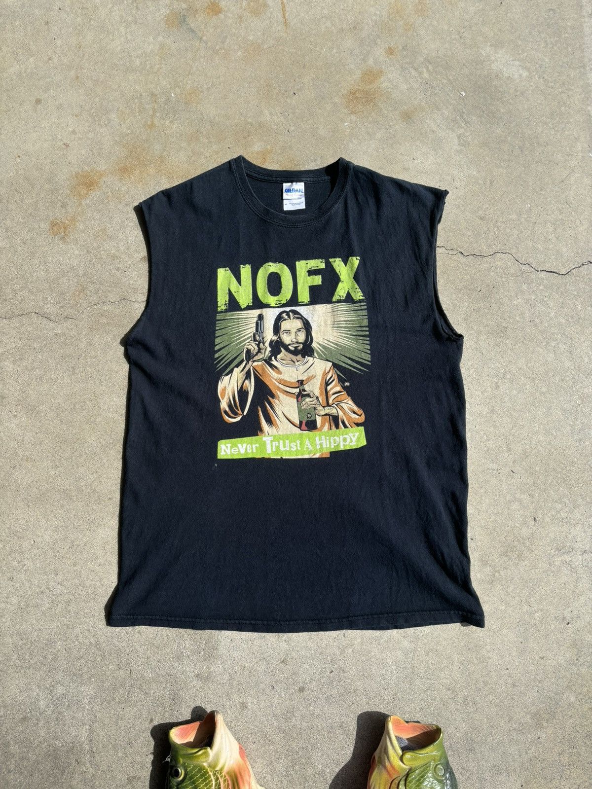 Band Tees × Vintage Crazy NOFX Vintage 2000s Never Trust A Hippie Cutoff Size US M / EU 48-50 / 2 - 1 Thumbnail