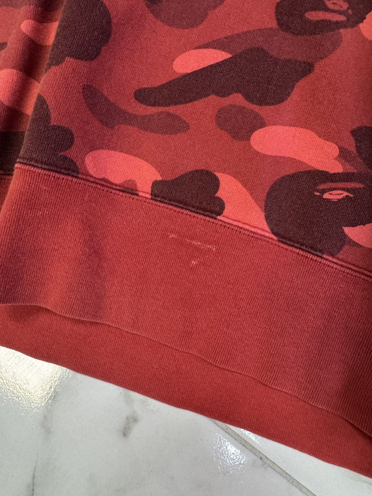 Bape Bape Red Camo Spray Logo Crewneck Sweatshirt Size US M / EU 48-50 / 2 - 8 Thumbnail