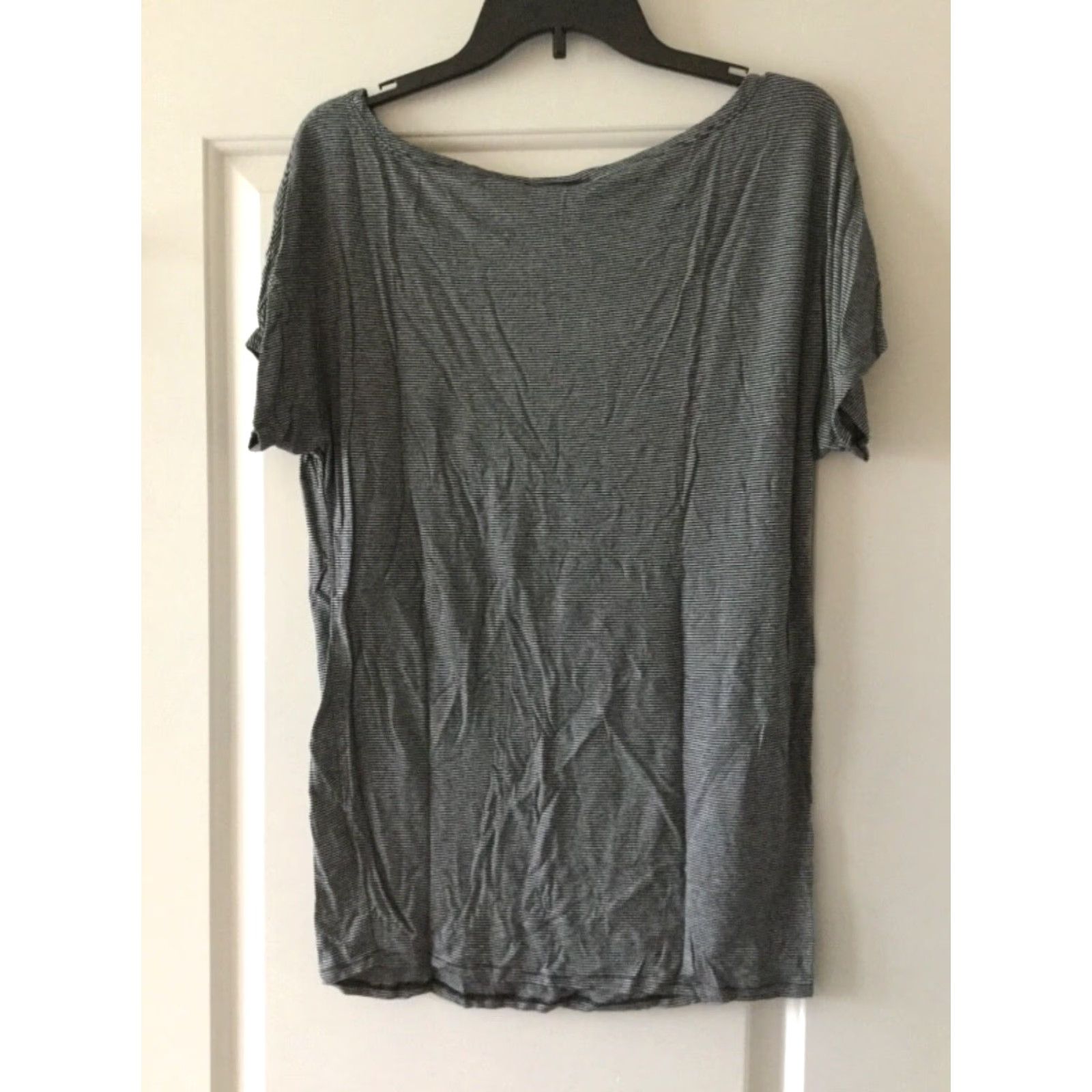 Vintage VINTAGE Lavish Maternity Blouse by Heidi Klum Size Small Short Sleeve Black Gray Striped Womens Size S / US 4 / IT 40 - 3 Thumbnail