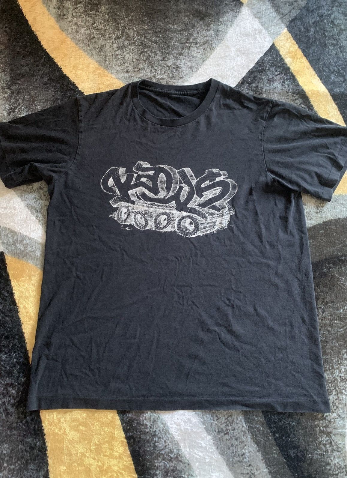 Kaws × Uniqlo Kaws Uniqlo T-Shirt Size ONE SIZE - 1 Thumbnail