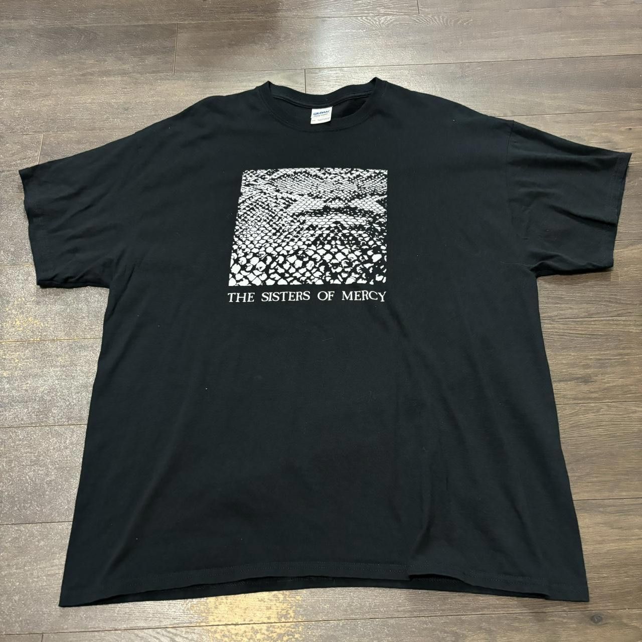 Gildan Vintage sisters of mercy t shirt 00s XXL Size US XXL / EU 58 / 5 - 3 Thumbnail