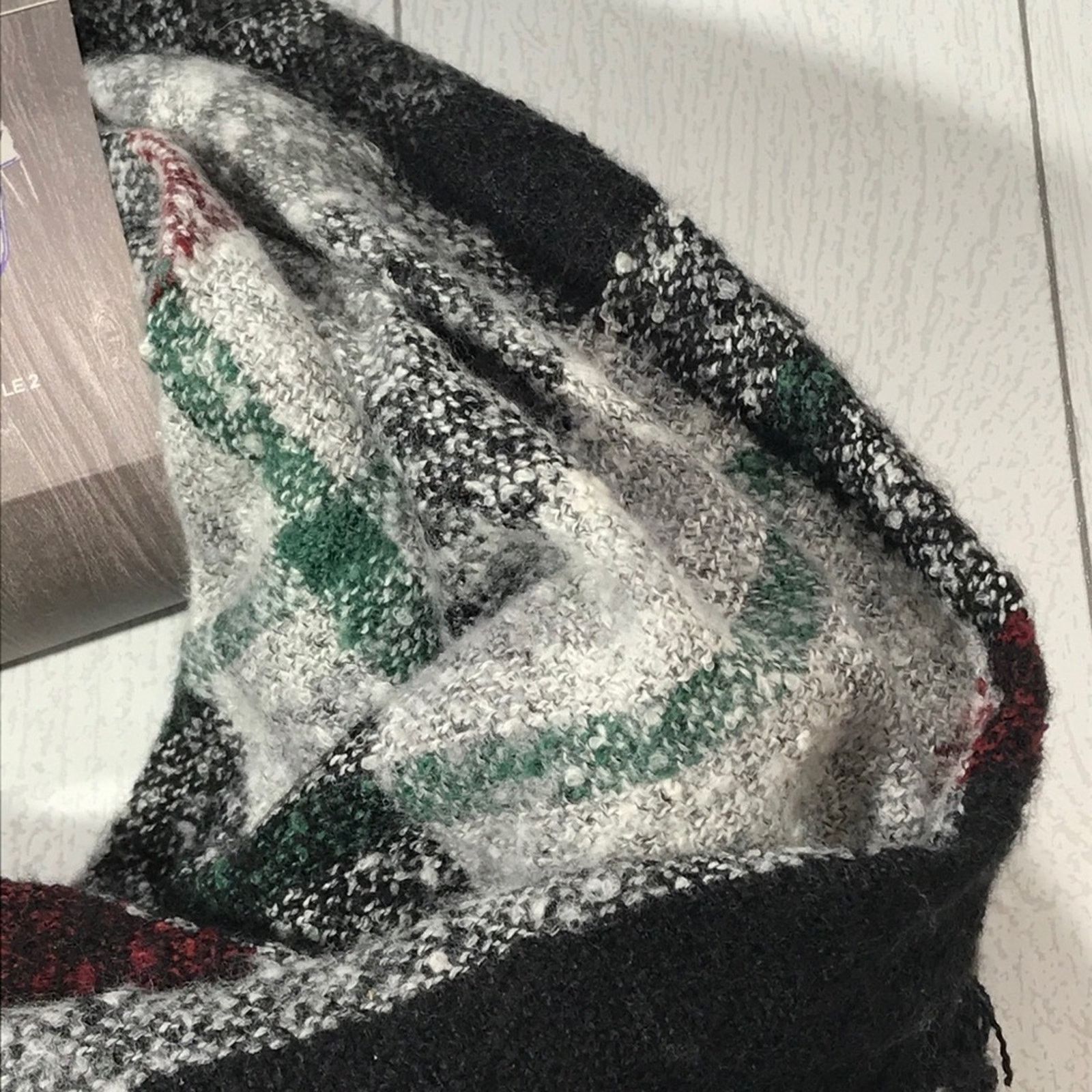 Other DAVID AND YOUNG Black Plaid Square Scarf Stylish & Cozy NWT Size ONE SIZE - 4 Thumbnail