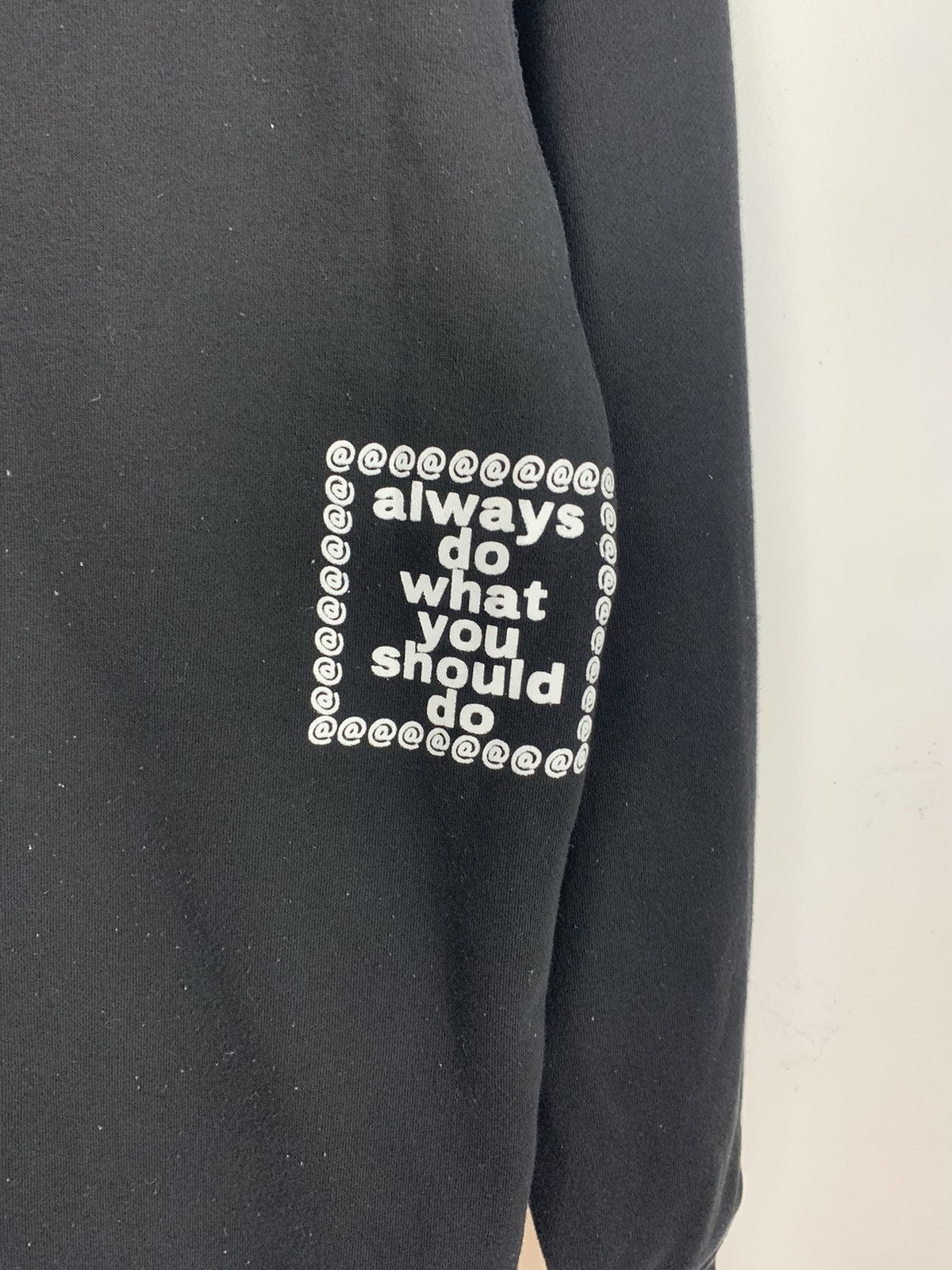 always do what you should do Always do what you should do Hoodie Men’s Size M Big Logo Size US M / EU 48-50 / 2 - 11 Thumbnail