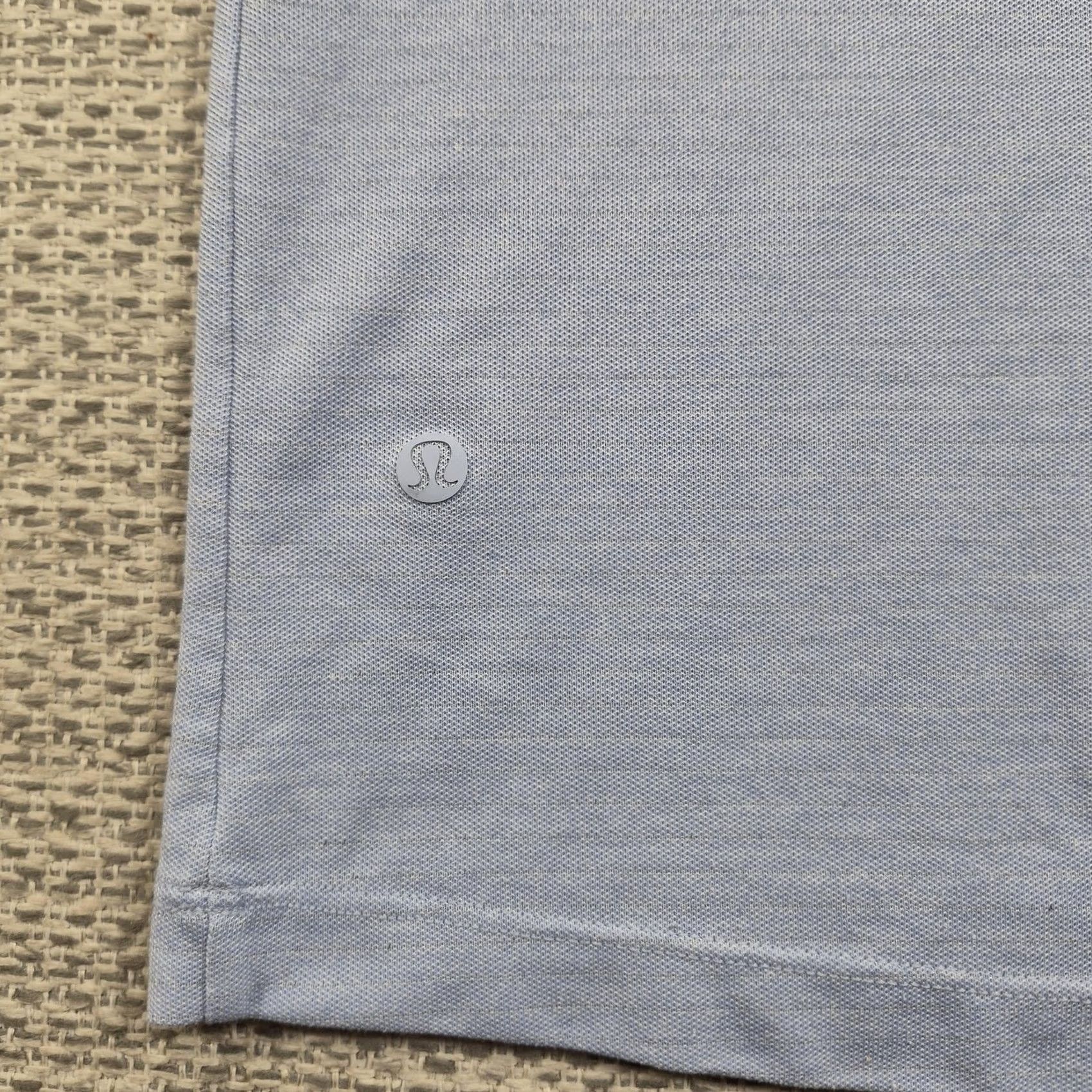 Lululemon Lululemon Polo Shirt Mens Medium Blue Solid Lightweight Performance Knit Casual Shirt Polo Size US M / EU 48-50 / 2 - 6 Thumbnail