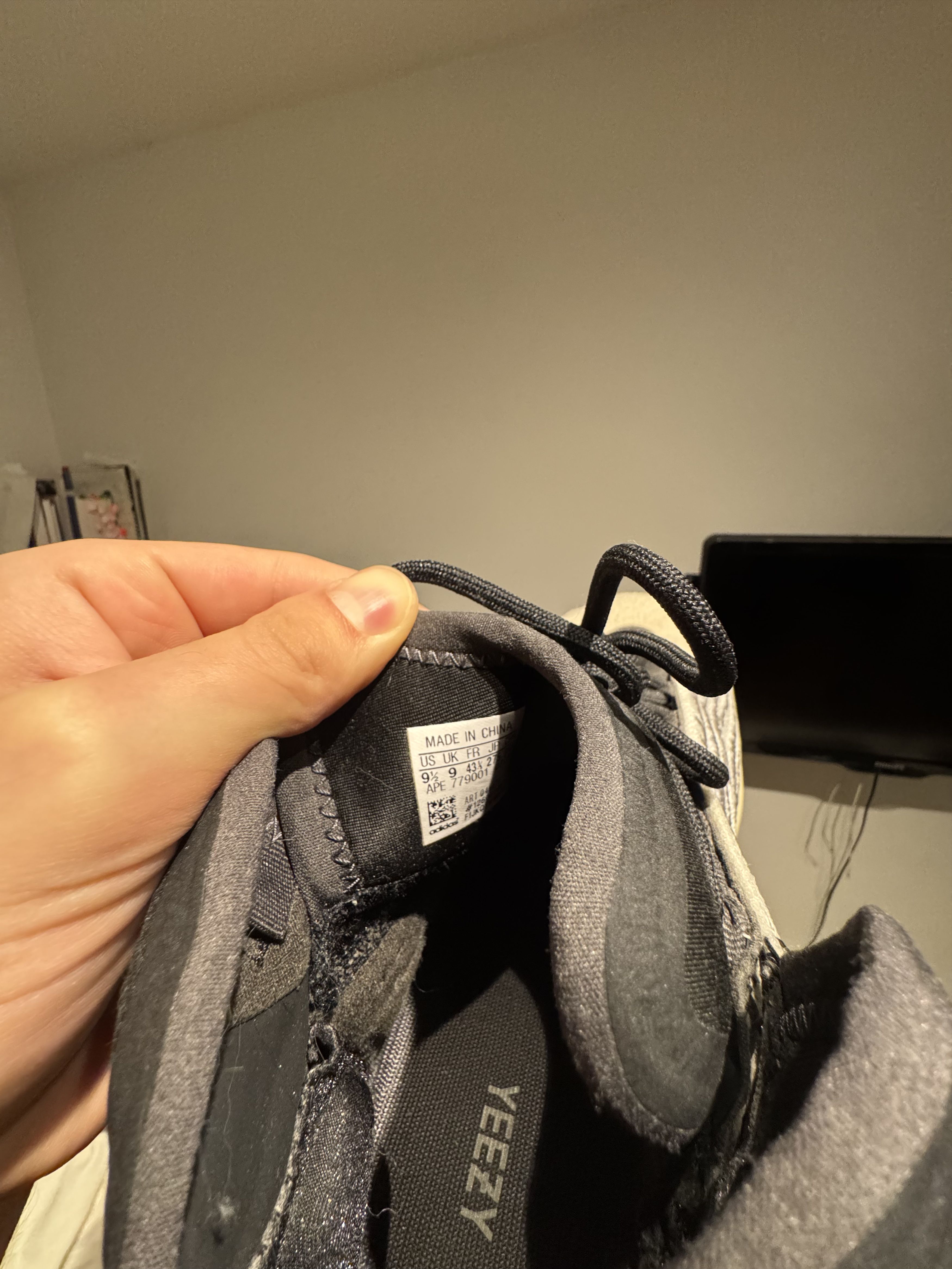 Yeezy Yeezy Qntm Lifestyle Size US 9.5 / EU 42-43 - 4 Thumbnail