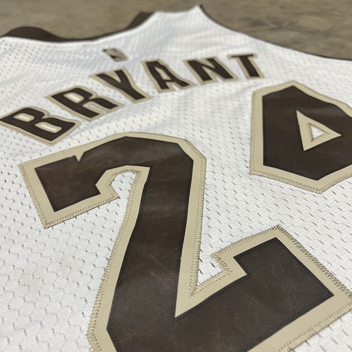 Adidas × Nike NBA Los Angeles Lakers Kobe Bryant #24 Adidas Jersey Size US XL / EU 56 / 4 - 3 Thumbnail