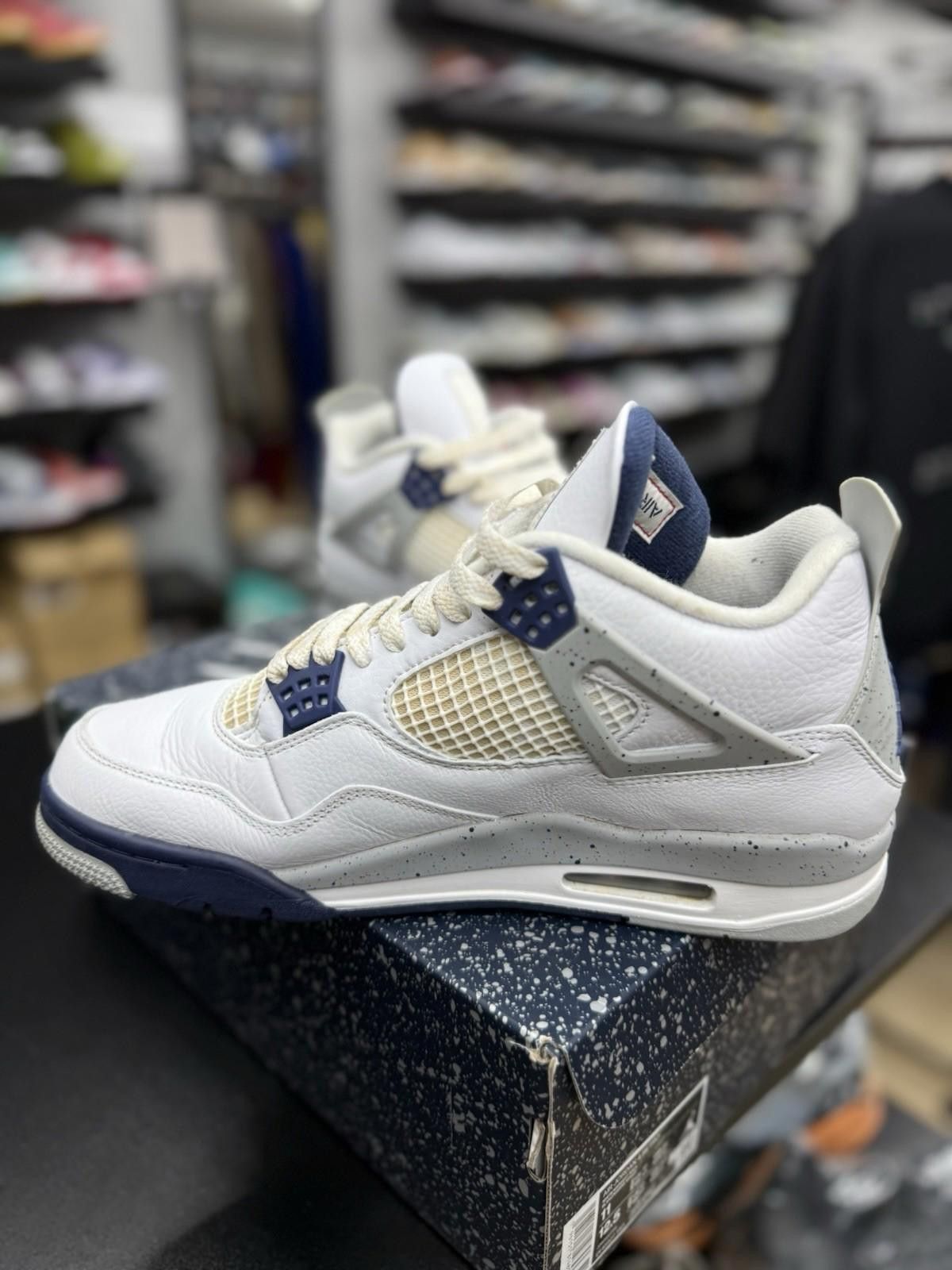 Jordan Brand Size 11 - Air Jordan 4 Retro Mid Midnight Navy White Leather Size US 11 / EU 44 - 7 Thumbnail