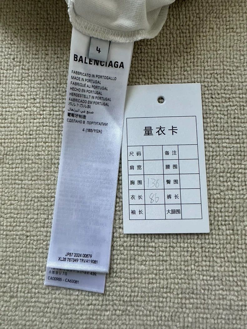 Balenciaga Balenciaga size 4 Reverse letter short sleeve Size US M / EU 48-50 / 2 - 5 Thumbnail