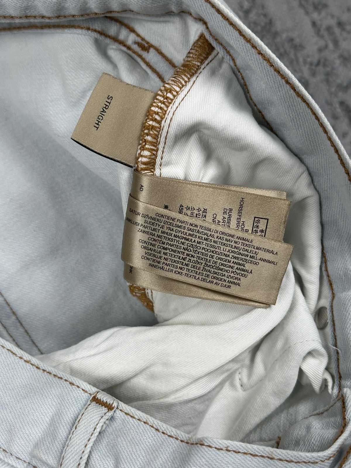 Burberry Burberry London England White Straight Selvedge Denim Jeans Size US 33 - 20 Thumbnail