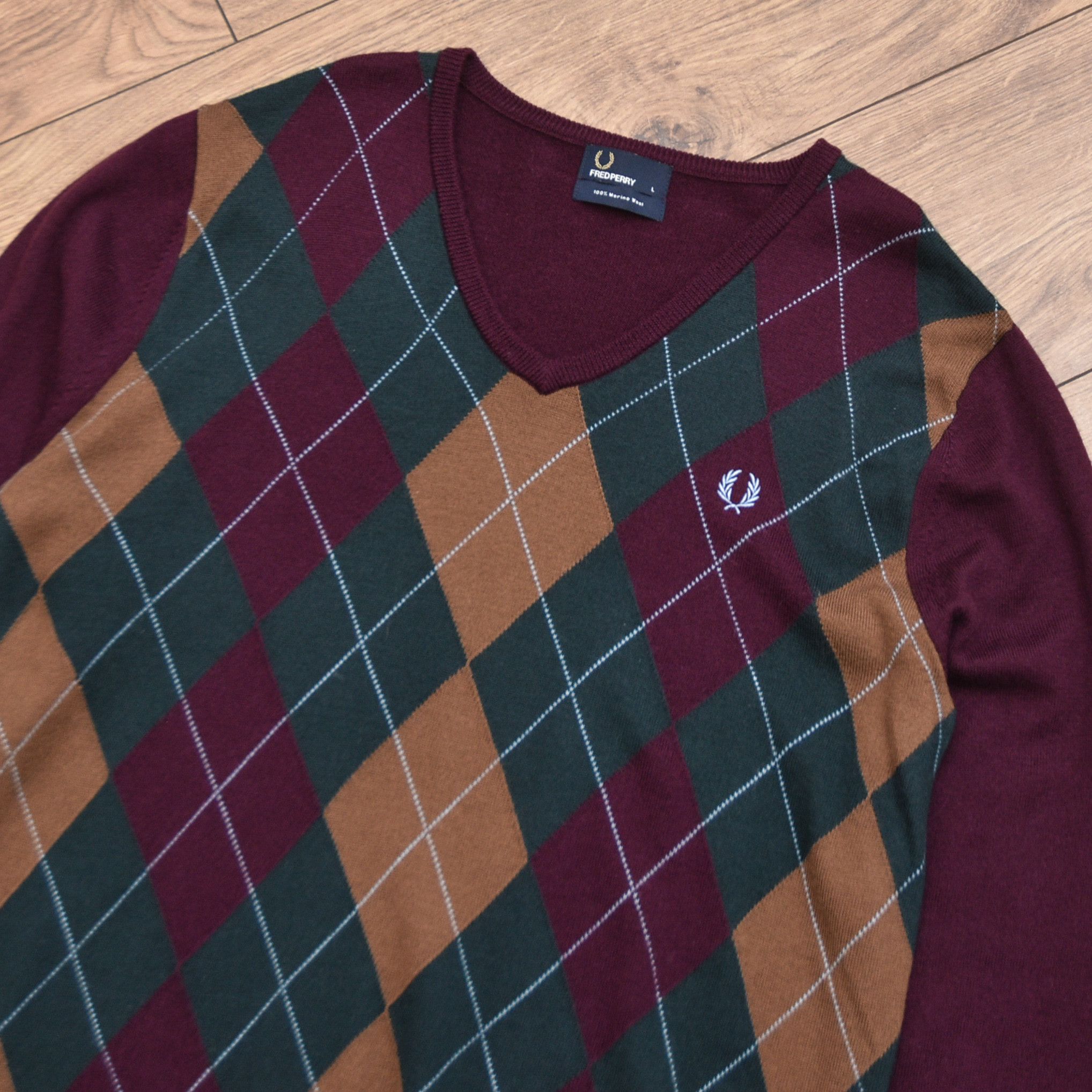 Fred Perry Fred Perry Burgundy V-Neck Argyle Wool Jumper Merino Wool Size US L / EU 52-54 / 3 - 6 Thumbnail