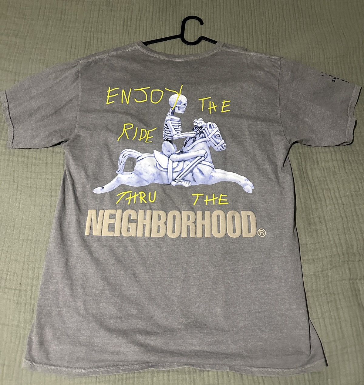 Neighborhood × Travis Scott Travis Scott Neighborhood Carousel T-Shirt Size XL Size US XL / EU 56 / 4 - 5 Thumbnail