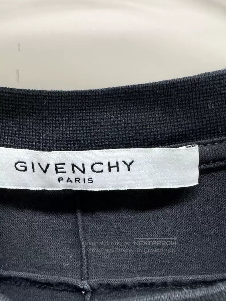 Givenchy Givenchy White five-pointed star short-sleeve Size US M / EU 48-50 / 2 - 3 Thumbnail