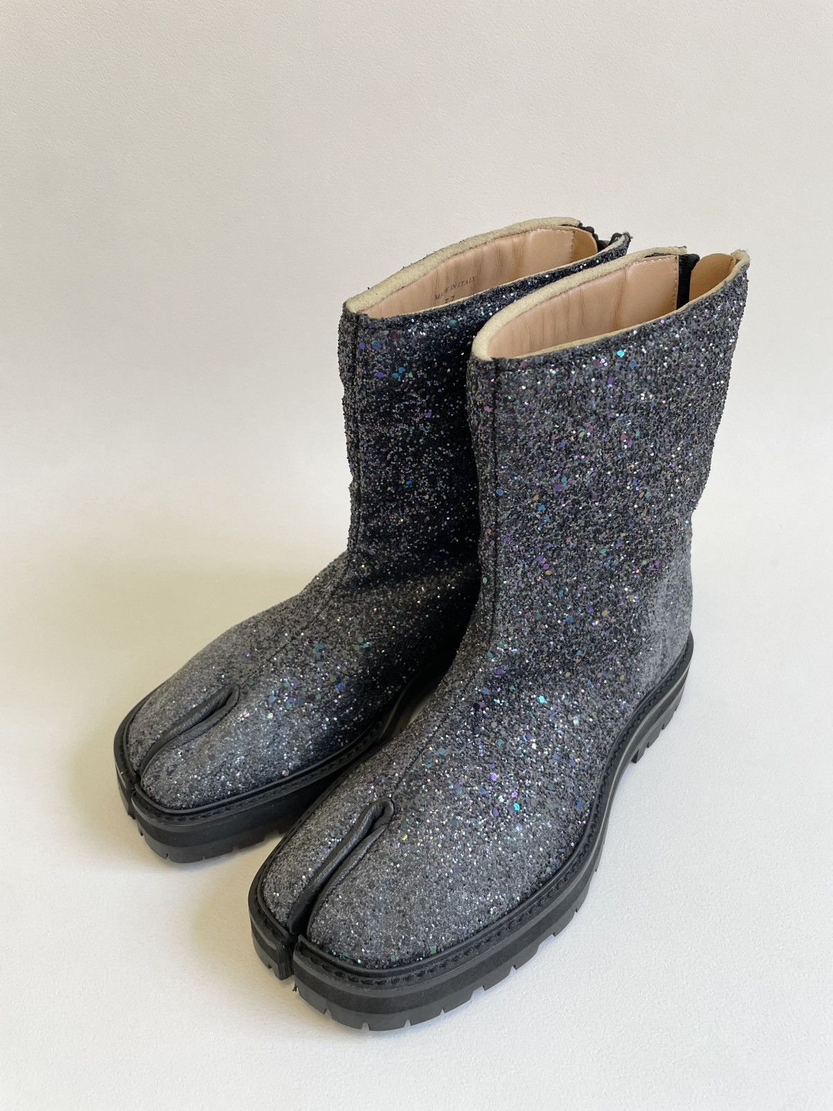 Maison Margiela A/W 19 Glitter Hunter Tabi Boots Size US 7 / IT 37 - 7 Thumbnail