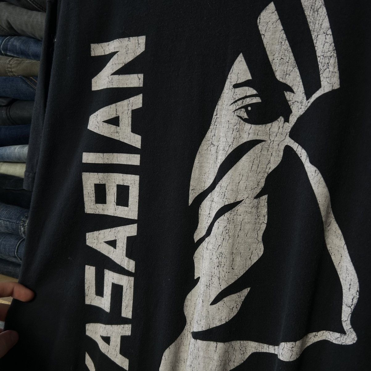 Band Tees Vintage Kasabian 2011 Big Graphic Logo rock band tee size XL Size US XL / EU 56 / 4 - 3 Thumbnail