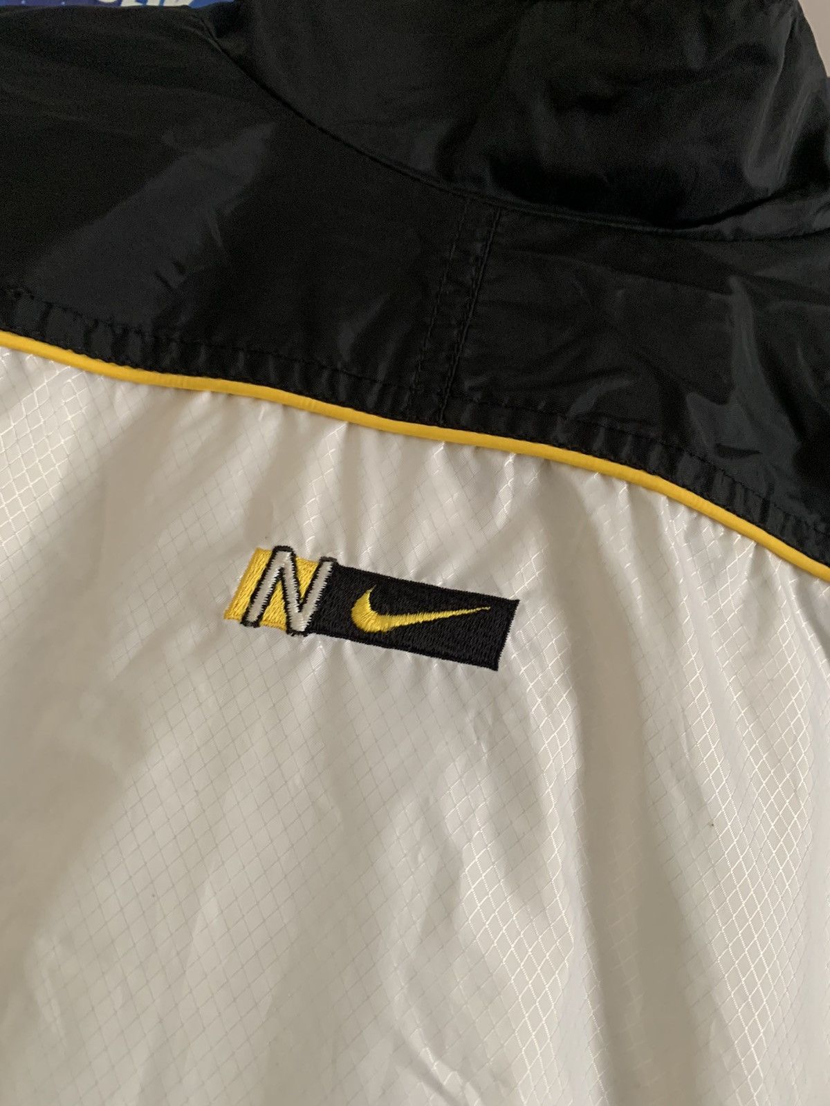 Nike × Vintage 90s Vintage Nike Windbreaker Light Jacket Size US L / EU 52-54 / 3 - 5 Thumbnail