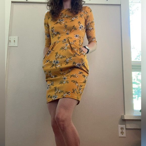 Other Yellow floral dress size small Size S / US 4 / IT 40 - 4 Thumbnail