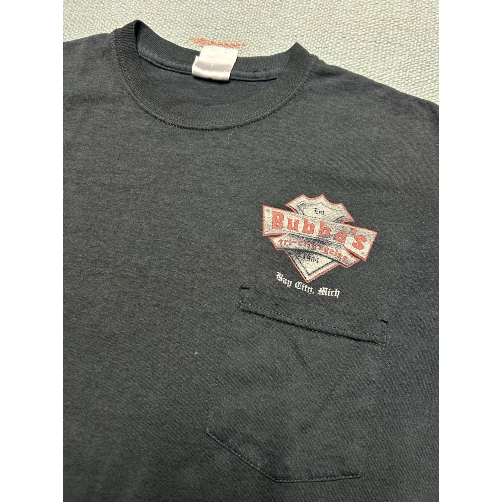 Gildan VINTAGE Gildan T-Shirt Motorcycle Bubba’s Tri City Cycles Harley Michigan faded large Black Mens L Size US L / EU 52-54 / 3 - 4 Thumbnail