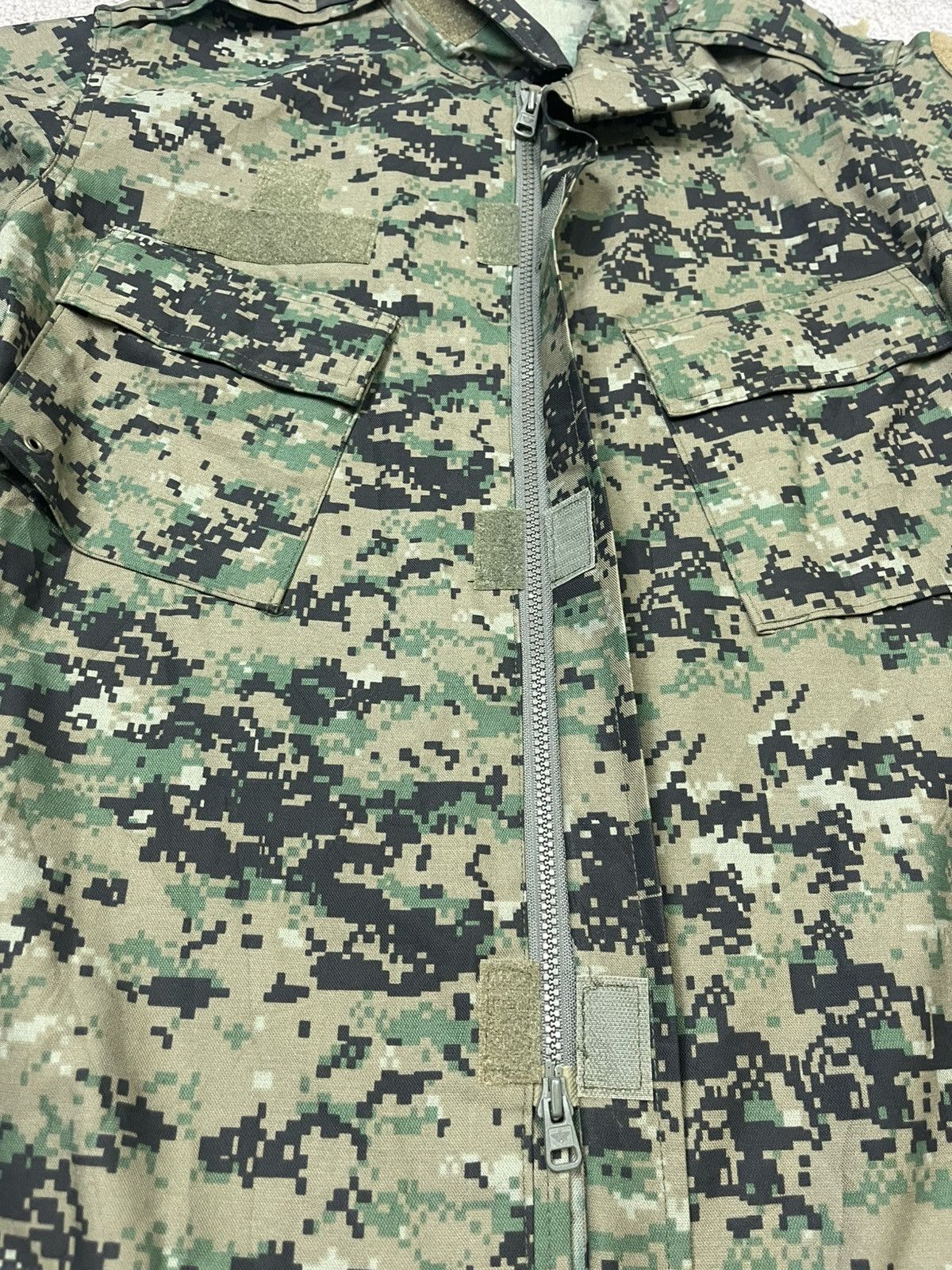 Other Vintage Army Combat Uniform 3D Camouflage Size US M / EU 48-50 / 2 - 10 Thumbnail