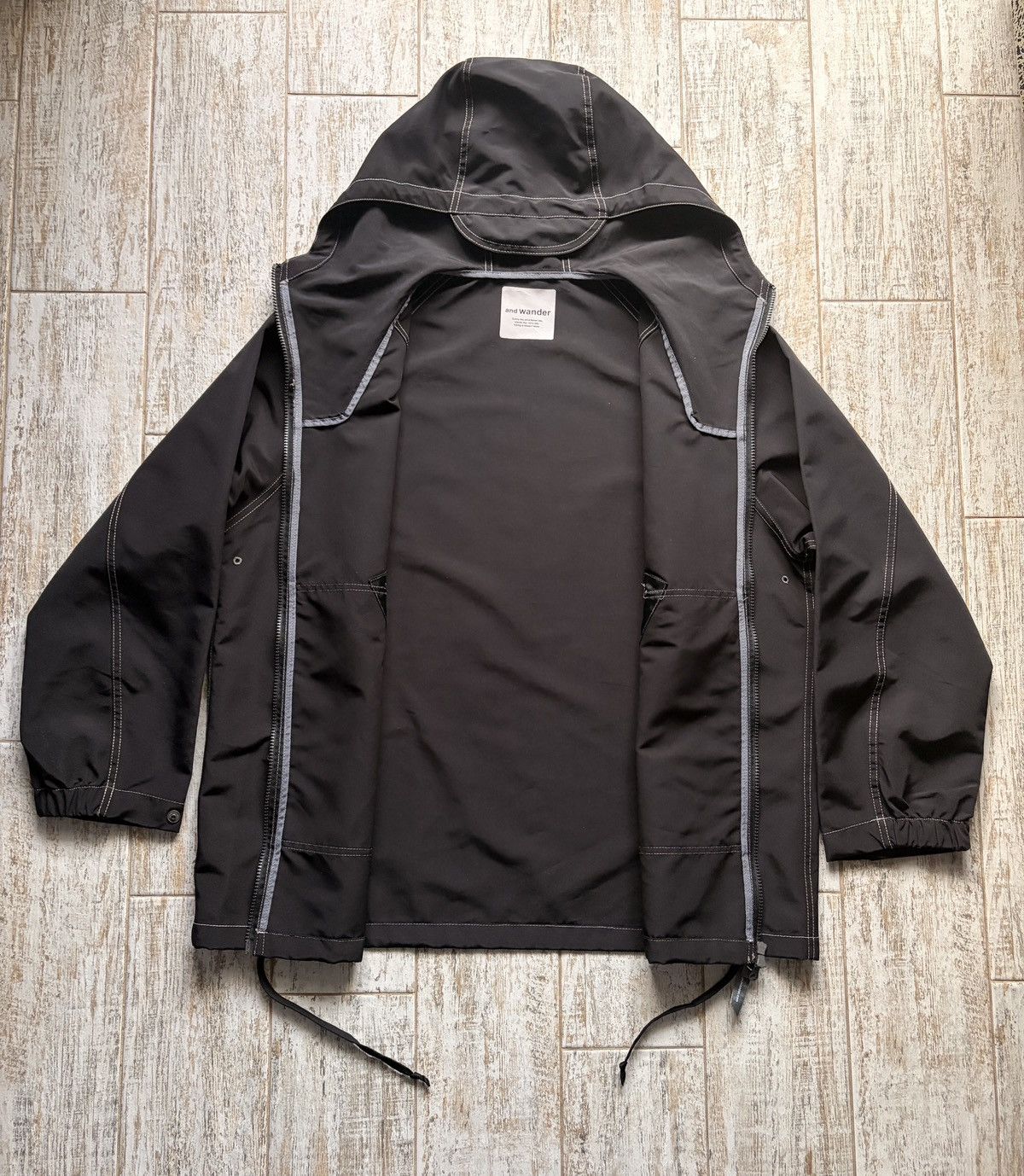 And Wander And Wander Black Windbreaker Size L Made in Japan Gorpcore Size US L / EU 52-54 / 3 - 5 Thumbnail