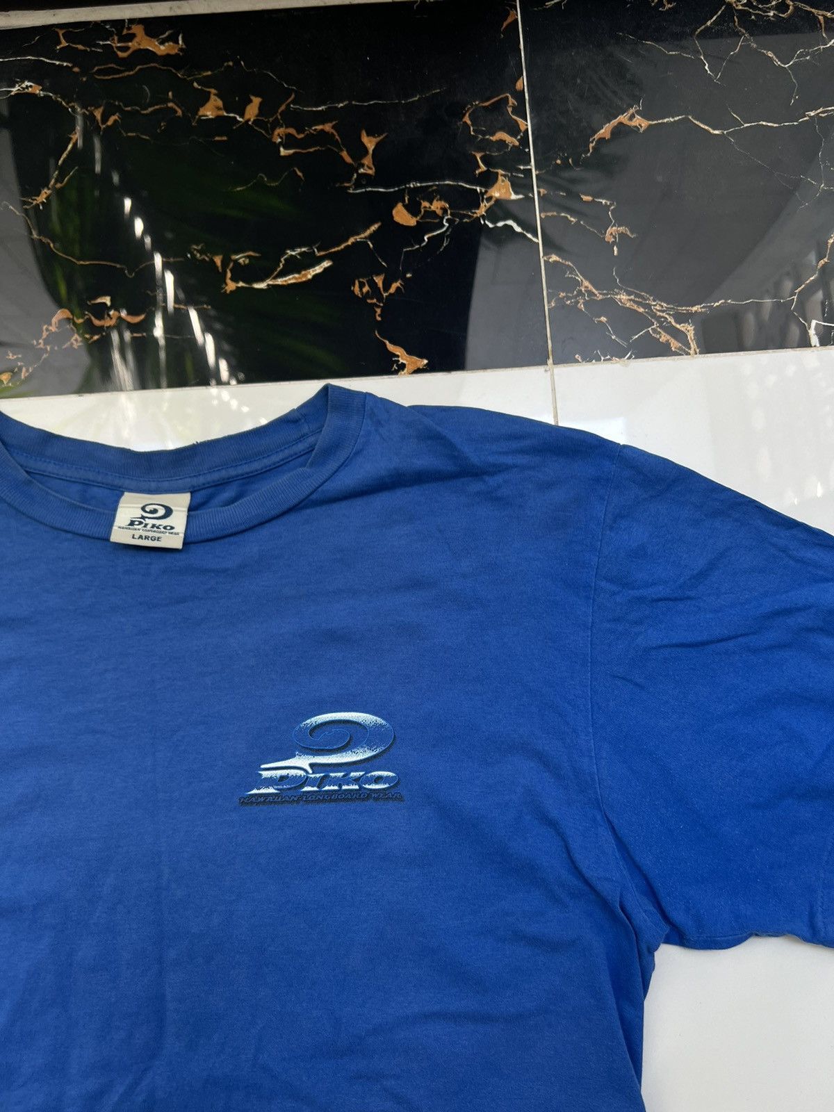 Japanese Brand × Vintage 90’s PIKO HAWAIIAN LONGBOARD WEAR Y2K BIG LOGO TEE RETRO Size US L / EU 52-54 / 3 - 5 Thumbnail