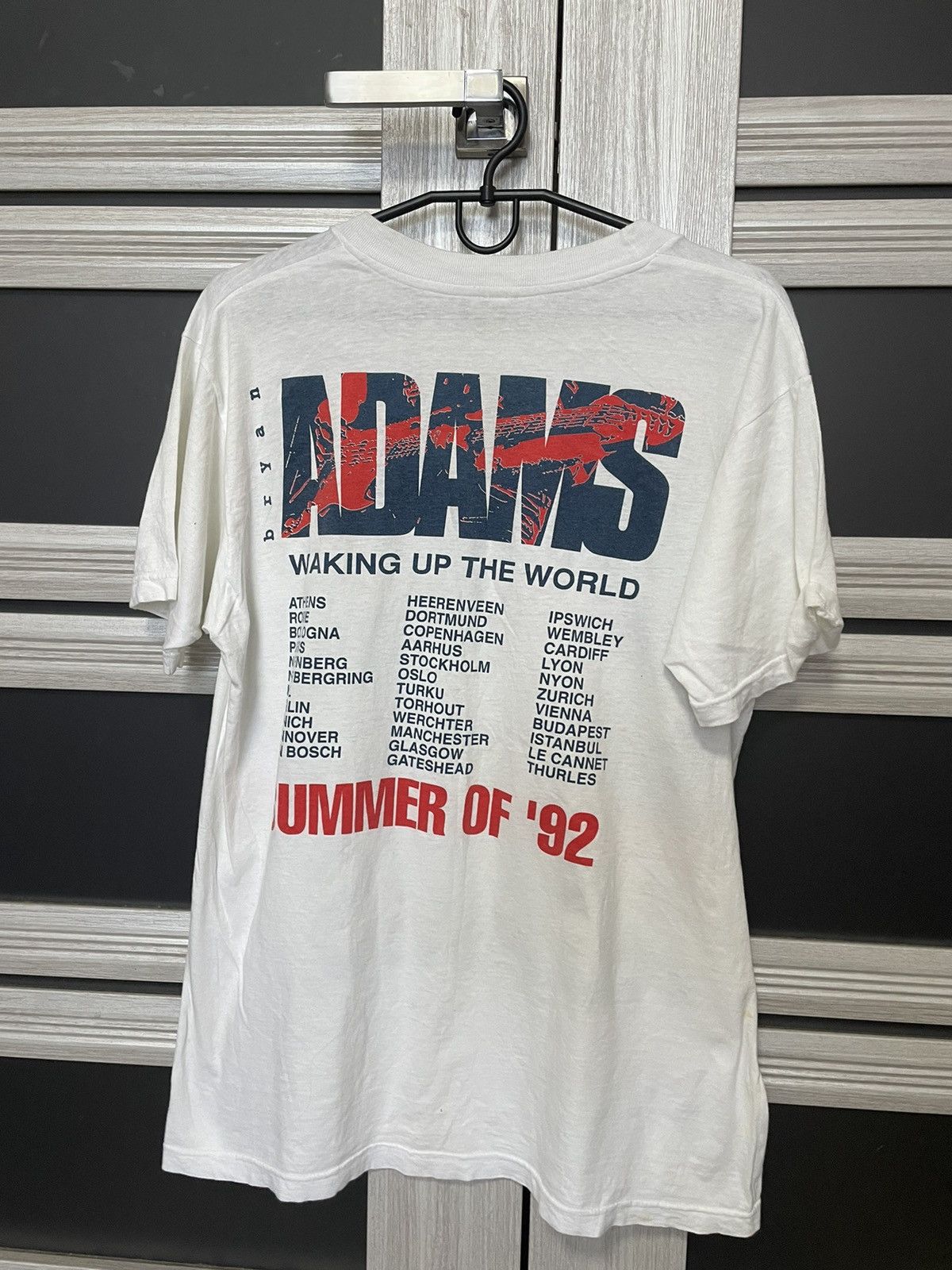 Band Tees × Vintage 1992 Bryan Adam’s Waking Up The World Tour Tee Vintage Shirt Size US XL / EU 56 / 4 - 2 Thumbnail
