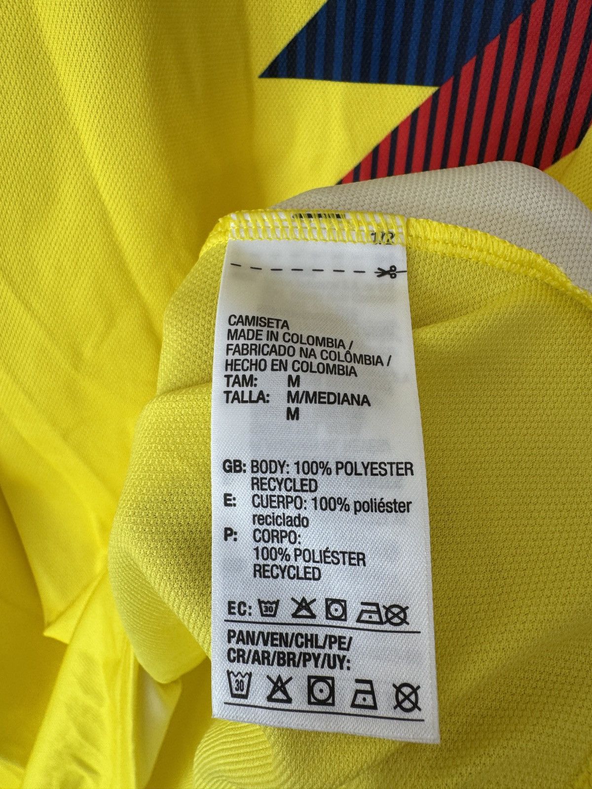 Adidas Colombia 2018-2019 Home Soccer Longsleeve Jersey Adidas Kit Size US M / EU 48-50 / 2 - 14 Thumbnail