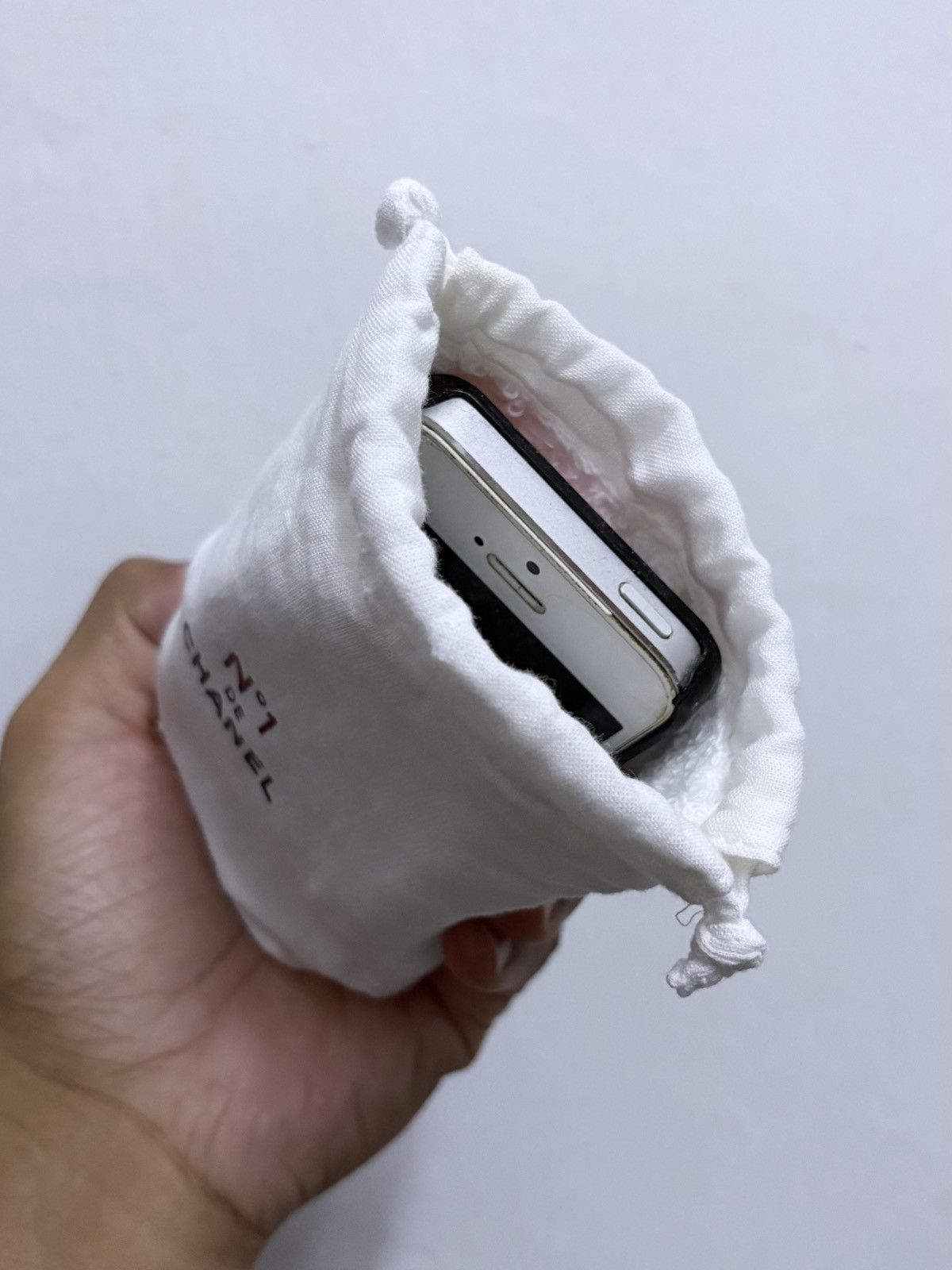 Chanel Chanel N•1 / de Chanel Beauty Drawstring Pouch Size ONE SIZE - 7 Thumbnail
