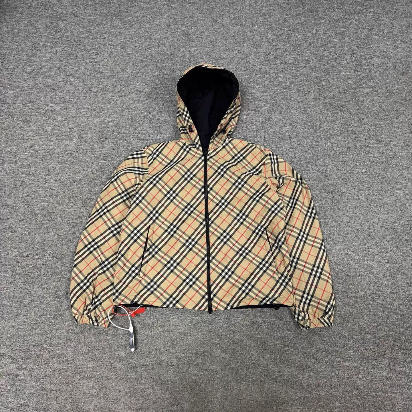 Burberry Burberry 2-sided check hooded puffer jacket S 99 new Size S / US 4 / IT 40 - 1 Thumbnail