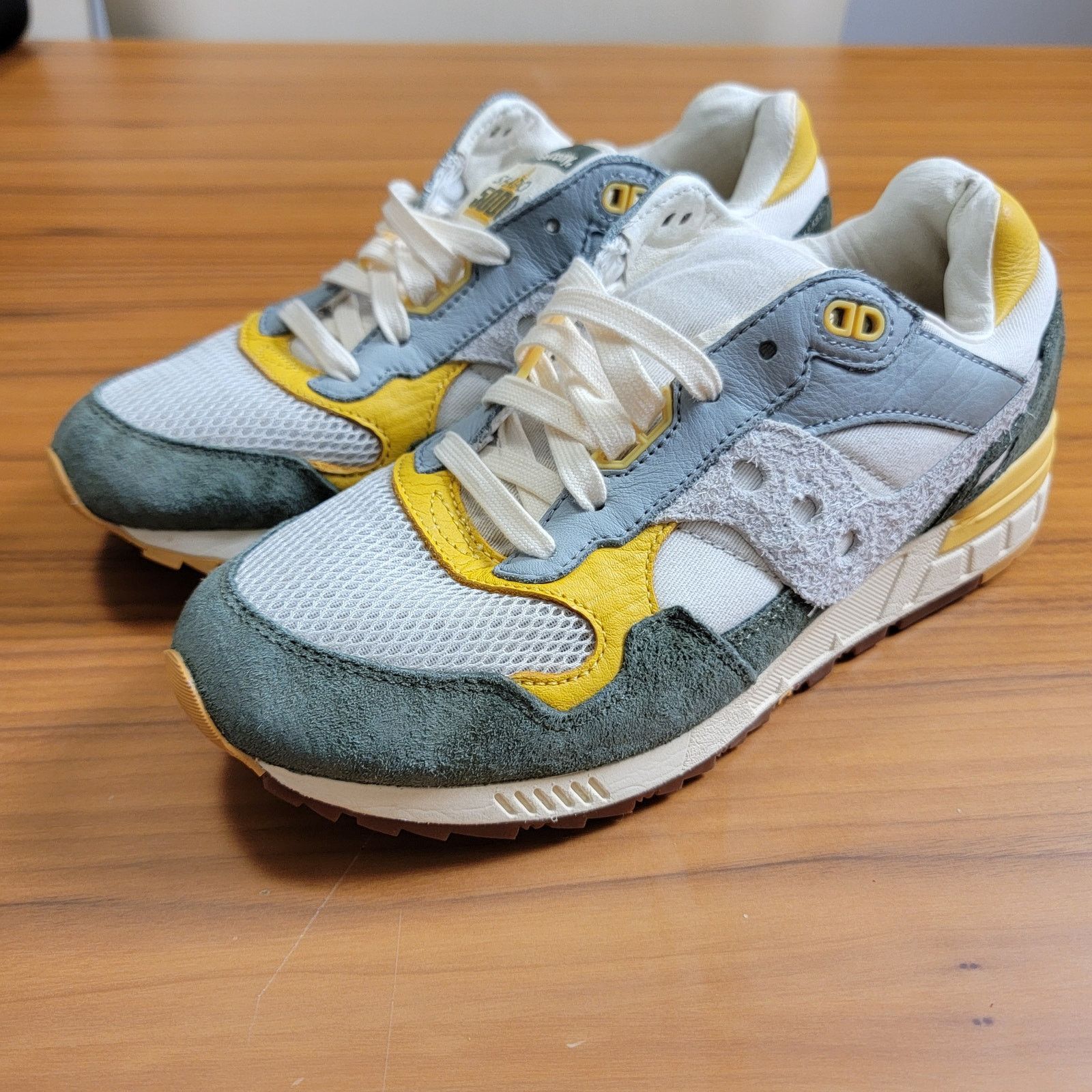 Saucony Saucony Shadow 5000 Premium Lt Grey Green Sz 7.5 S708112(27) Size US 7.5 / EU 40-41 - 1 Thumbnail