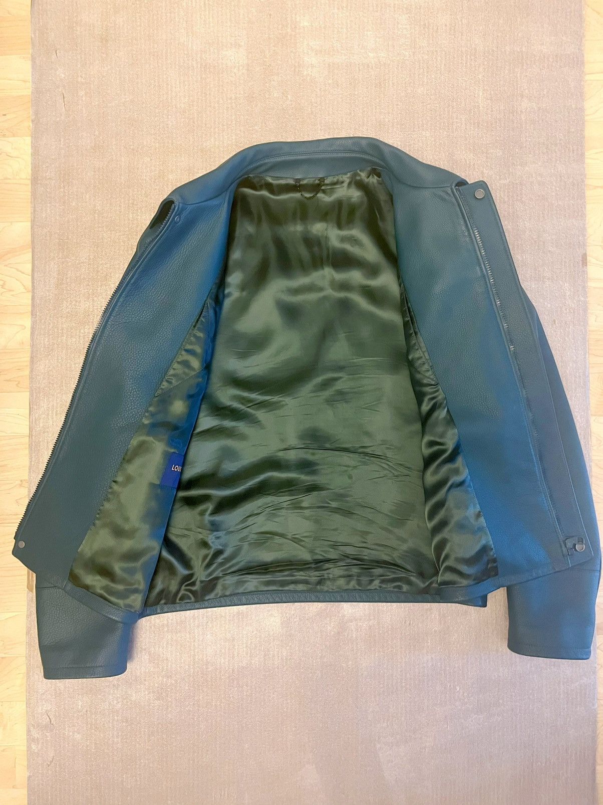 Louis Vuitton Louis Vuitton's latest genuine leather jacket Size US M / EU 48-50 / 2 - 2 Thumbnail