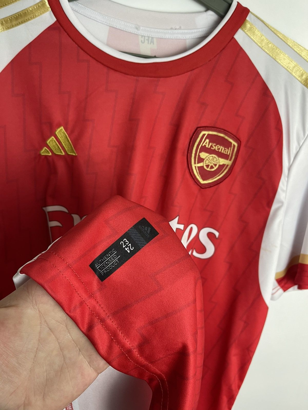 Vintage t-shirt Adidas Arsenal 23/24soccer jersey big logo Size US L / EU 52-54 / 3 - 6 Thumbnail