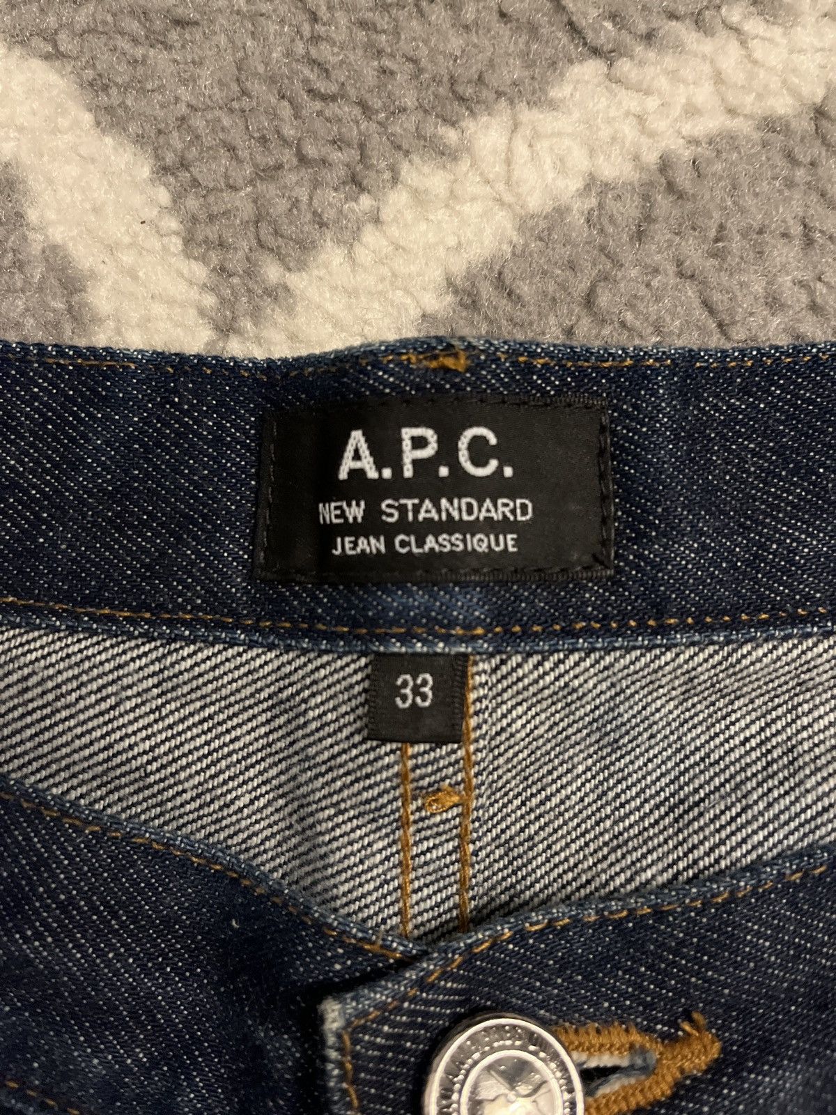 A.P.C. A.P.C | Fairfax Jeans: Japanese Raw Indigo Size US 33 - 3 Thumbnail