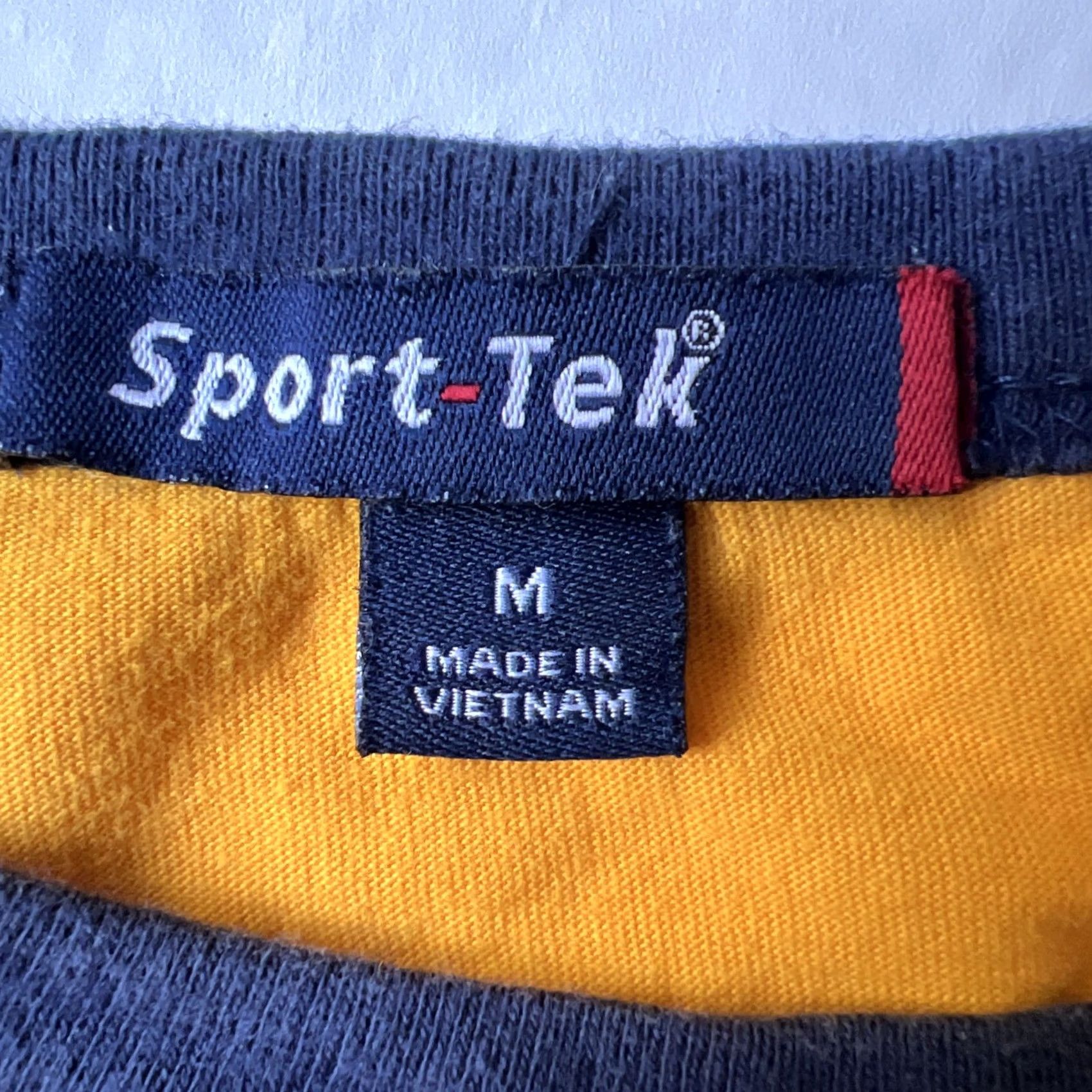 Vintage VINTAGE Santa Cruz California Logo Raglan SHIRT Yellow Medium Mens Limited Edition Size US M / EU 48-50 / 2 - 7 Thumbnail