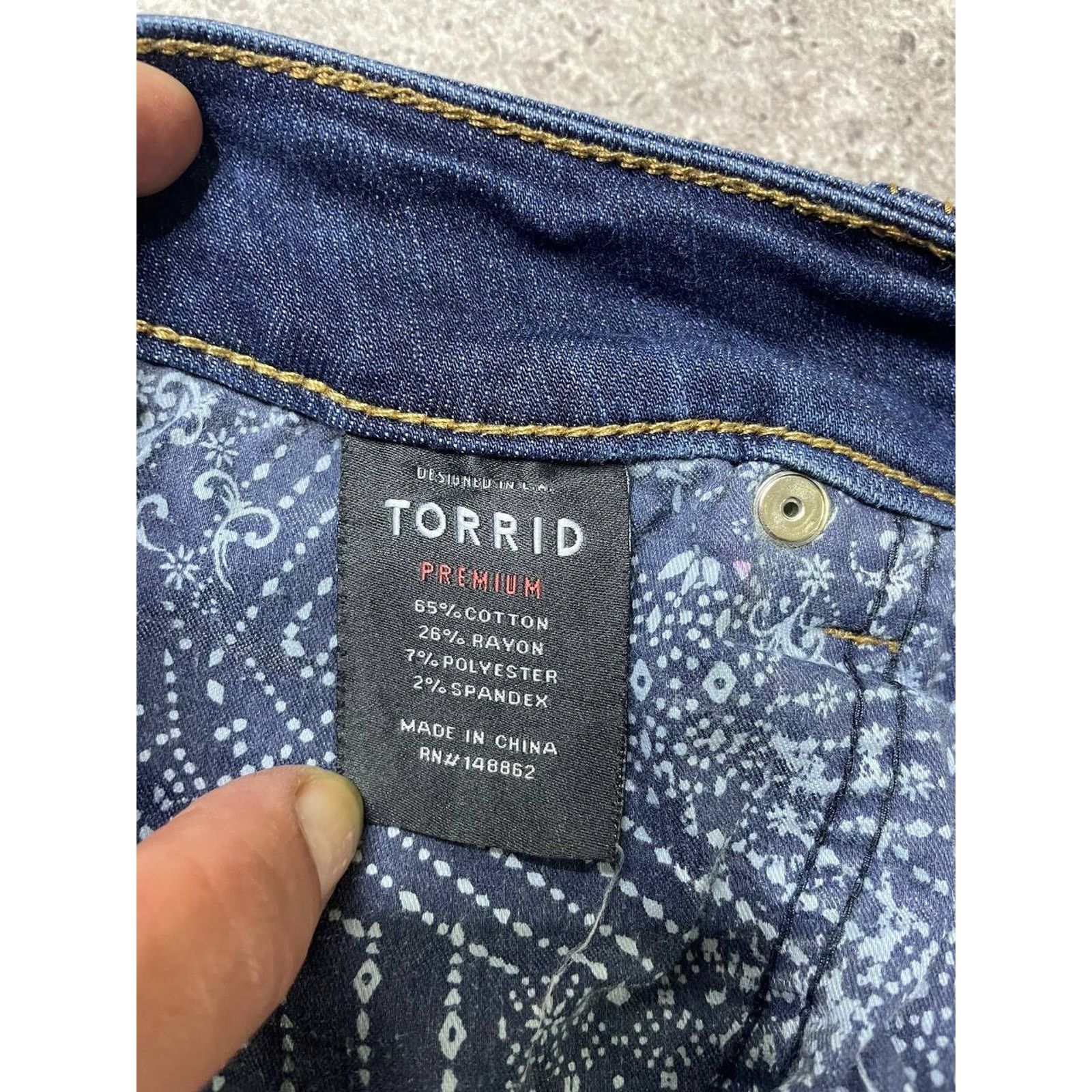 Vintage Vintage Torrid Stretch Jeans Size L Straight Leg Denim Pants Size 34" / US 12 / IT 48 - 7 Thumbnail