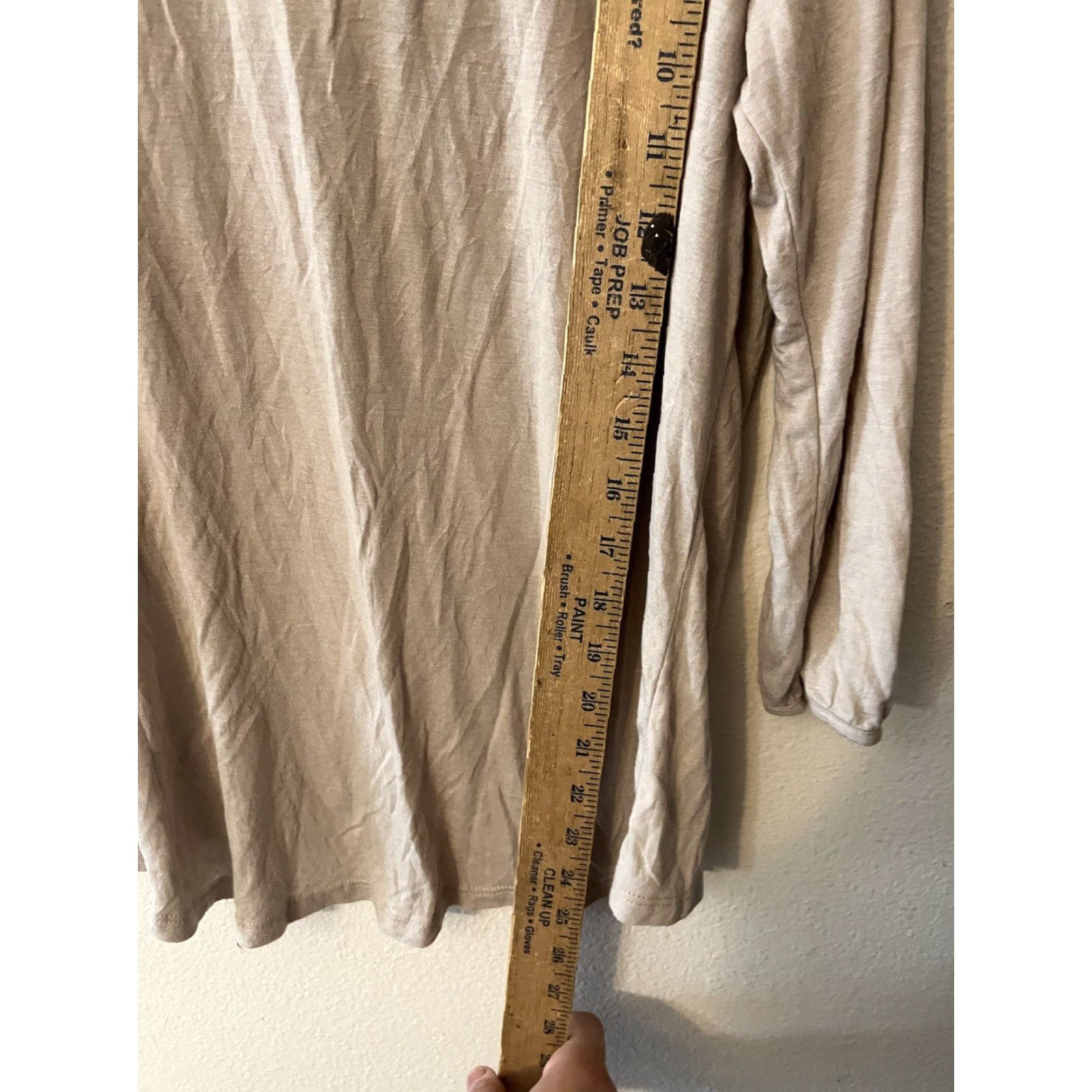 American Eagle Outfitters American Eagle Outfitters Shirt Womens Large Beige 3/4 Sleeve V-Neck Knit Top Size L / US 10 / IT 46 - 4 Thumbnail