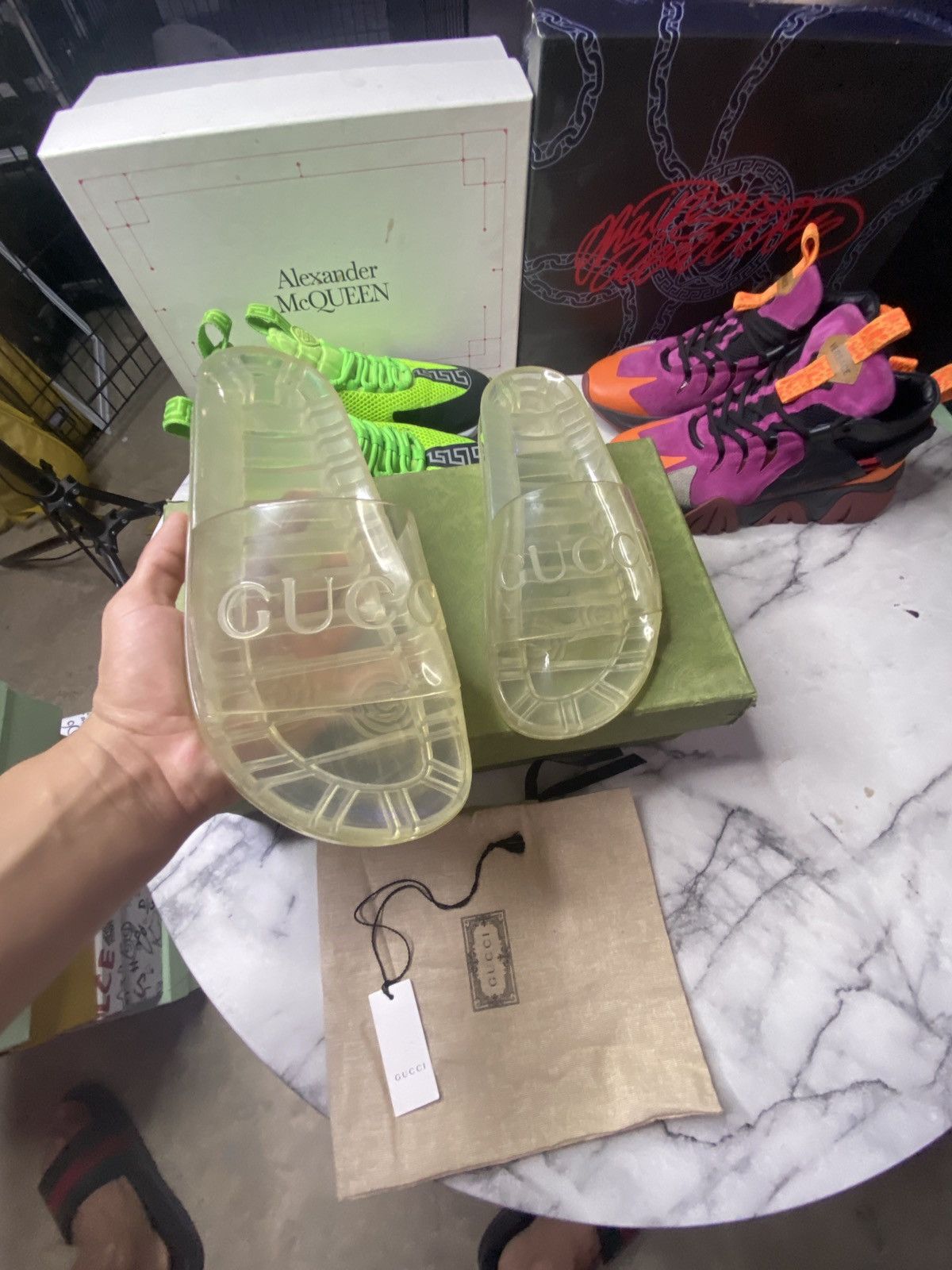 Gucci Gucci gel translucent slide Size US 9 / EU 42 - 1 Thumbnail