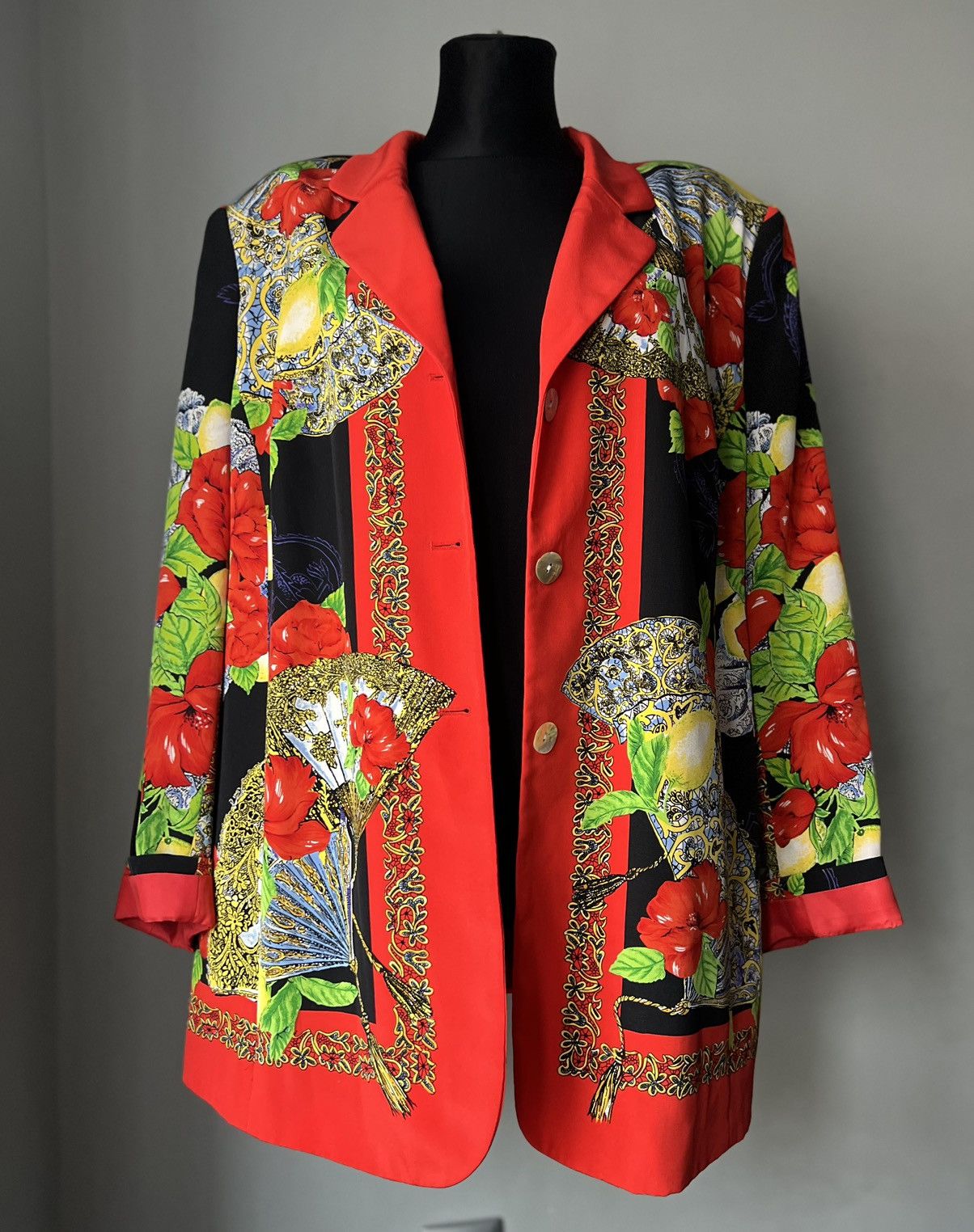 image of Silk Jacket With Buttons Floral Print Shoulder Pads Vintage in Red, Women's (Size Medium)
