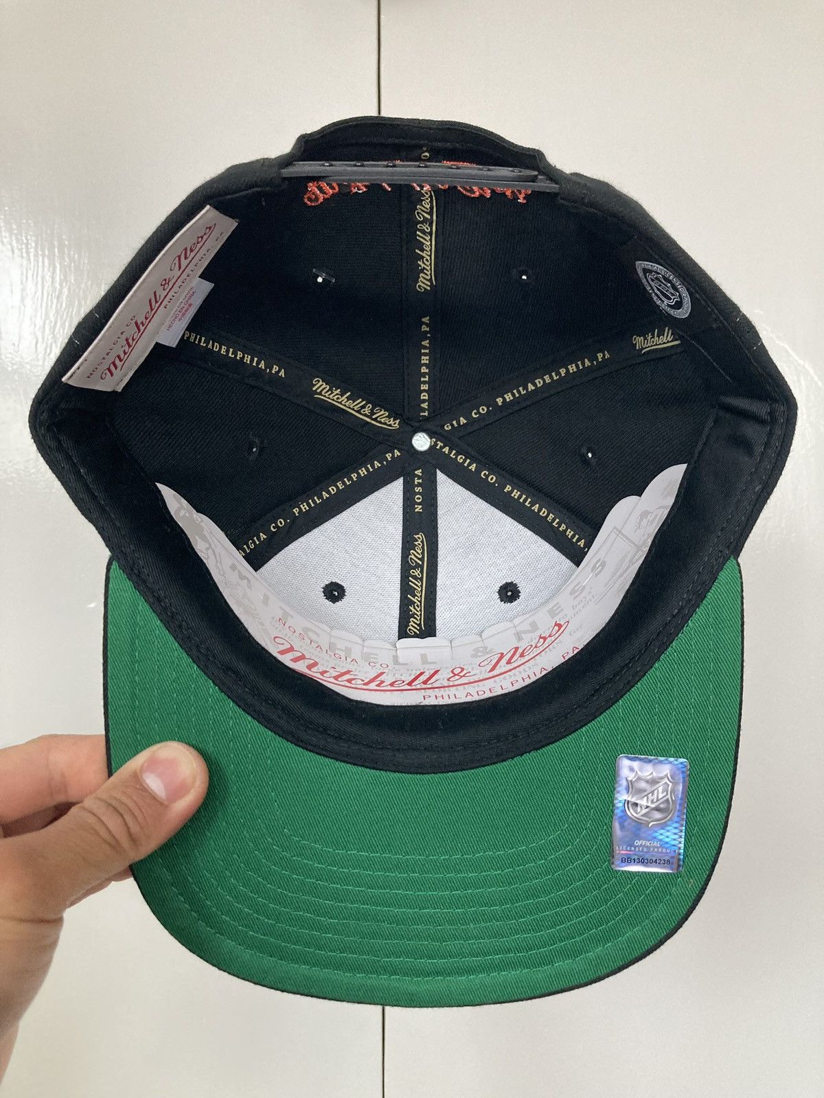 Mitchell & Ness MIGHTY ANAHEIM DUCKS VARSITY BUST MITCHELL & NESS SNAPBACK🆕 Size ONE SIZE - 11 Thumbnail
