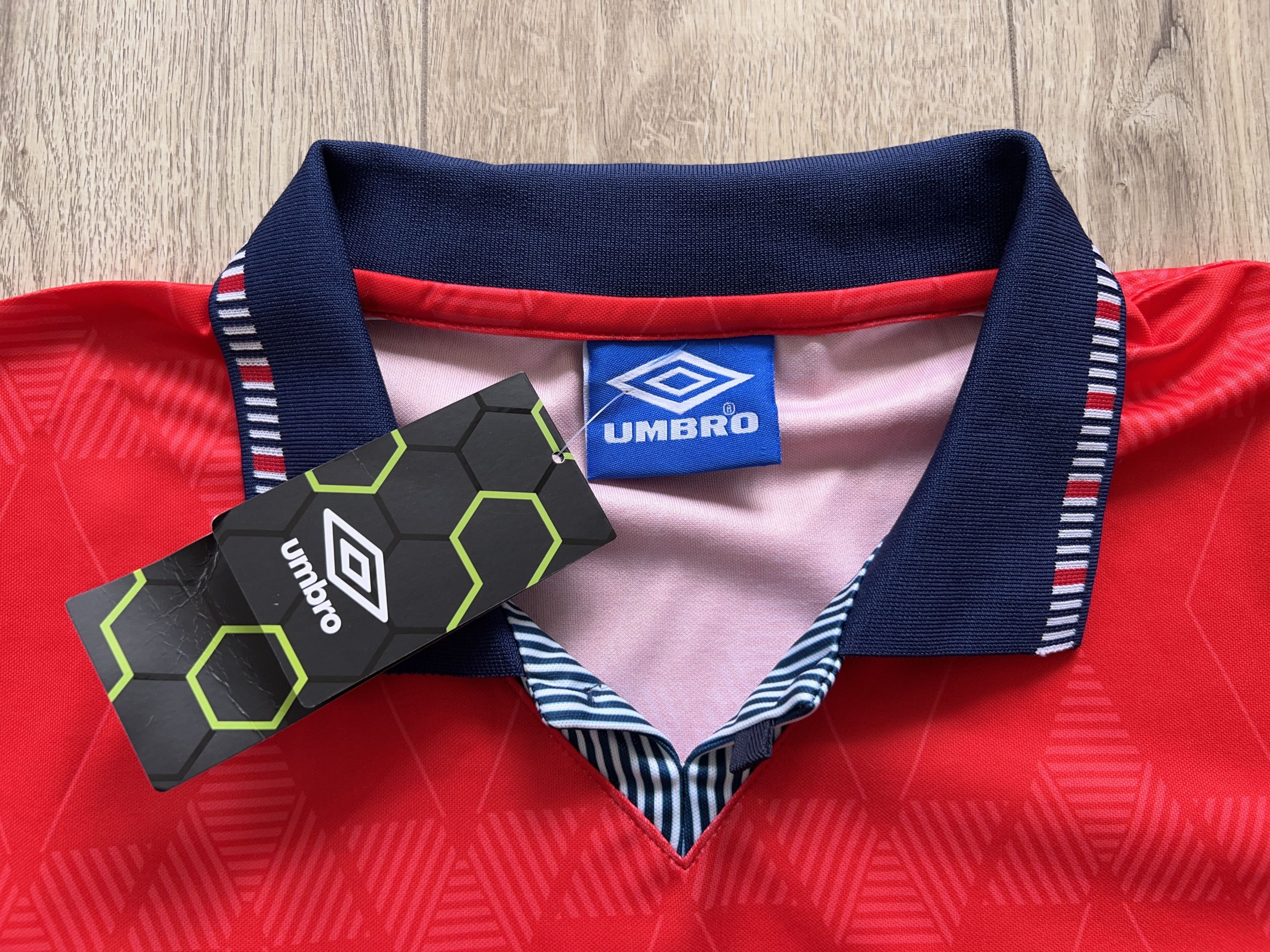 Umbro England National Team 1992 1993 Reproduction T Shirt Jersey Size US L / EU 52-54 / 3 - 2 Thumbnail
