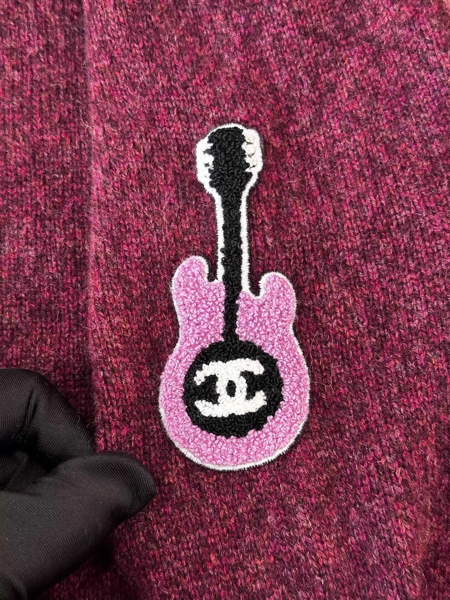 Chanel Chanel Burgundy Side-embroidered CC Guitar Logo Sweater Size M / US 6-8 / IT 42-44 - 4 Thumbnail