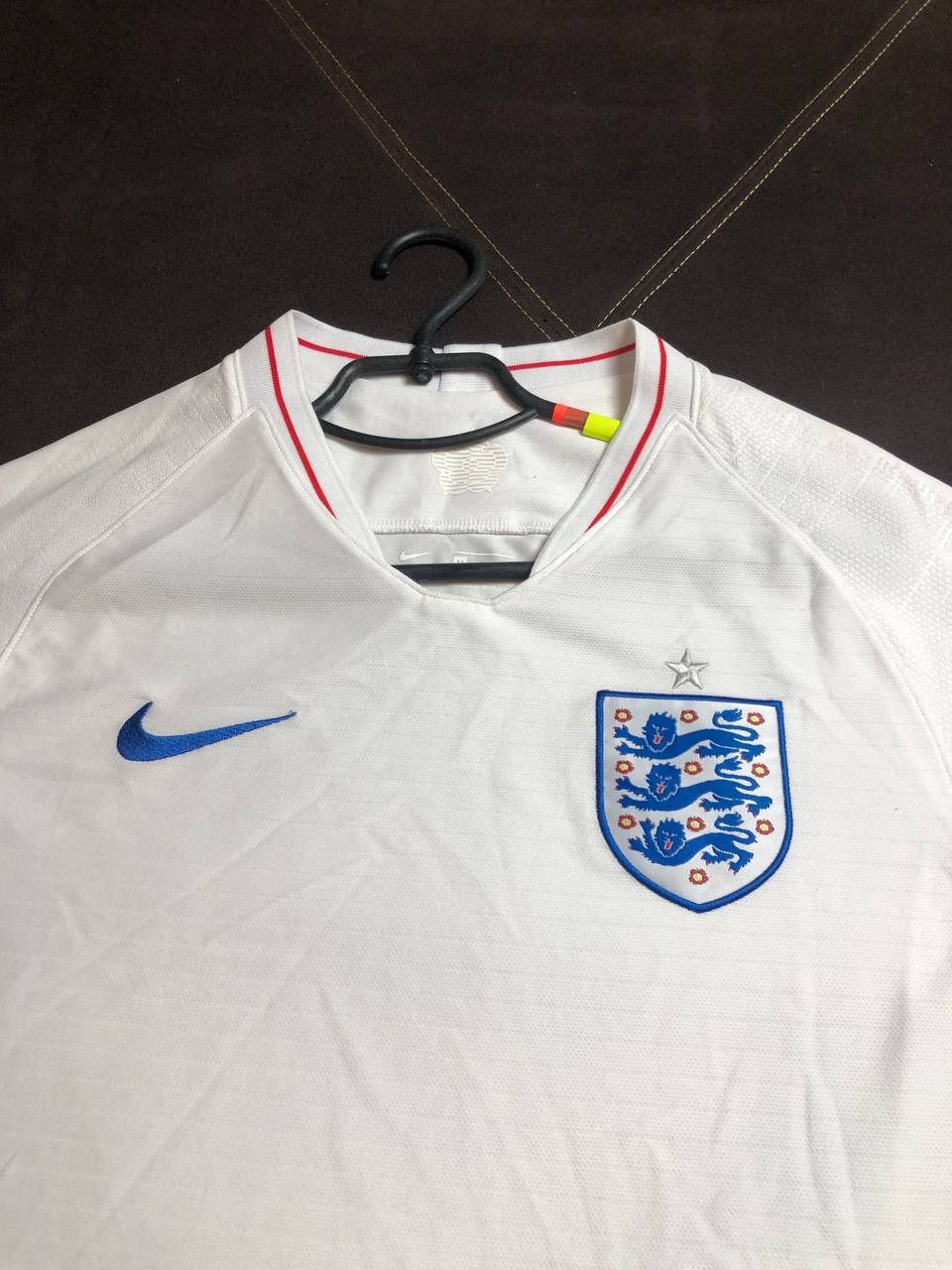 Nike ENGLAND NIKE 2018 WORLD CUP FOOTBALL HOME JERSEY Size US M / EU 48-50 / 2 - 3 Thumbnail