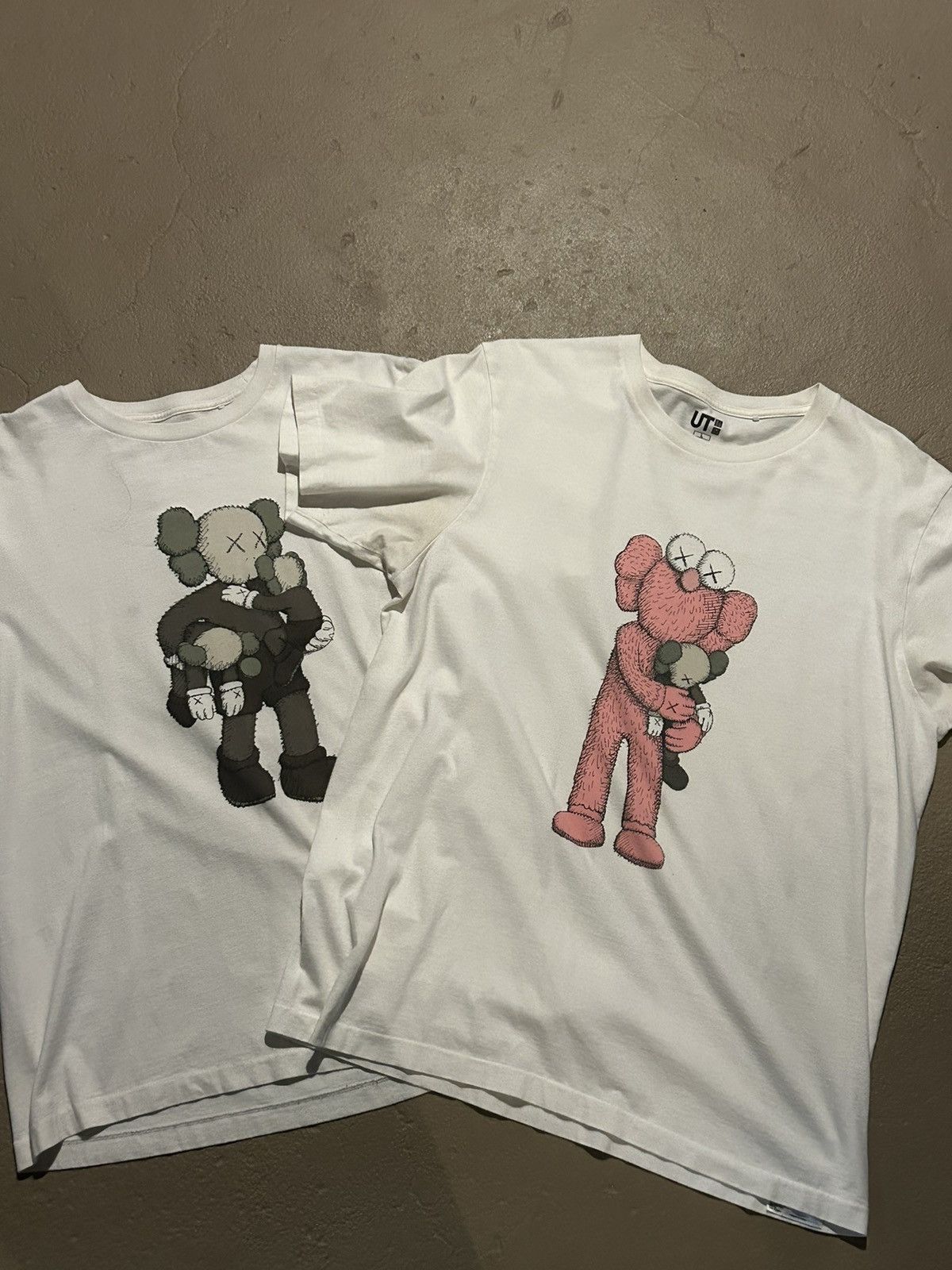 travis kaws tee